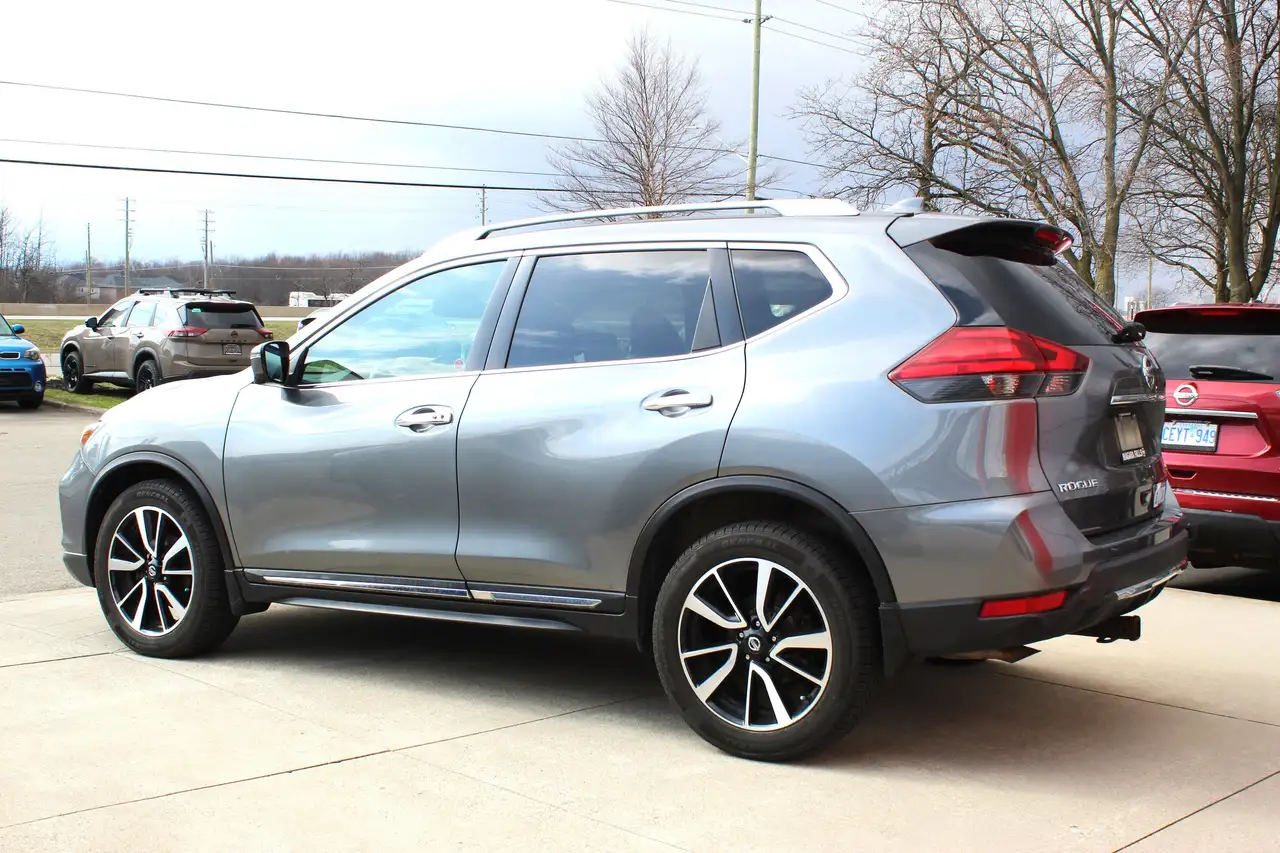 Nissan Rogue снимка Nissan Rogue