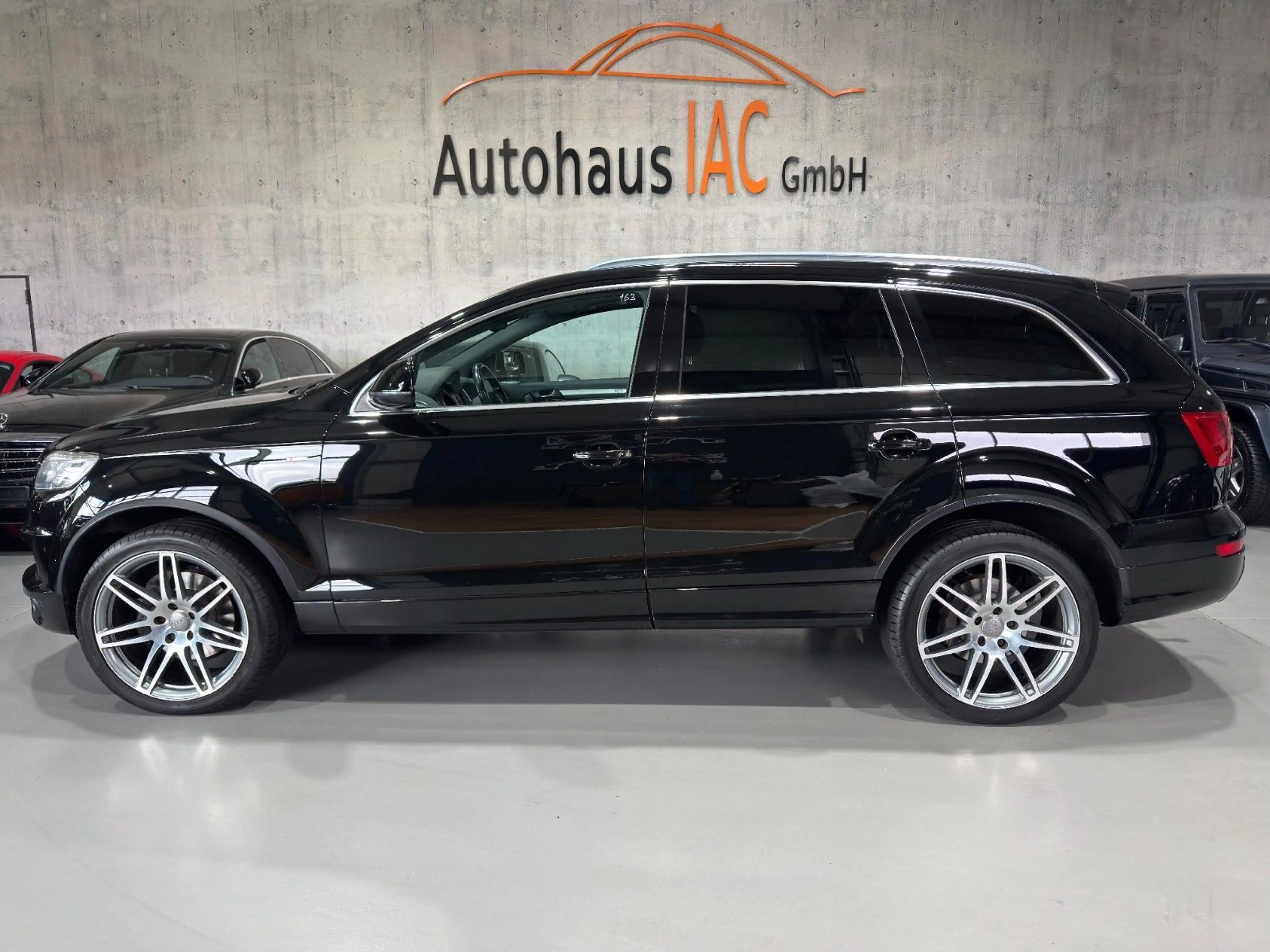 Audi Q7 /3.0/TDI/quattro/PANO/LED/AHK/PDC/2.HAND/KLIM — photo 7