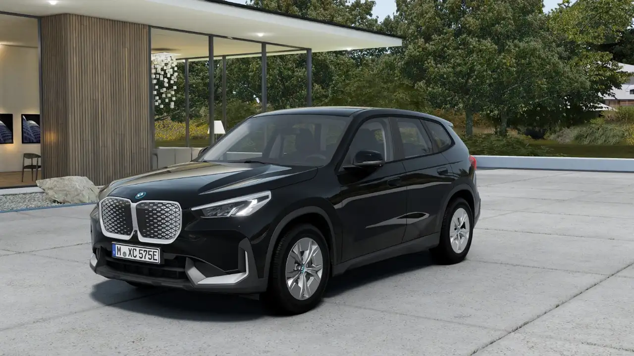 BMW iX1