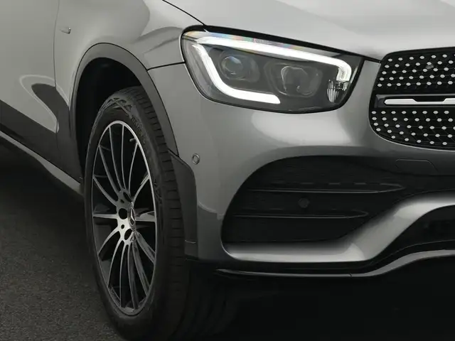 Mercedes-Benz GLC view 9