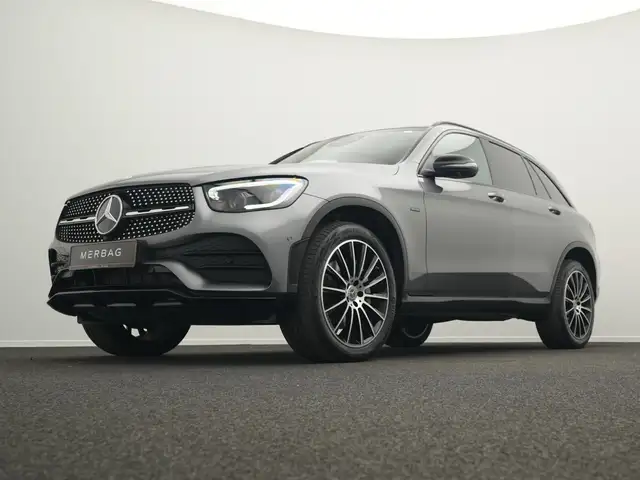 Mercedes-Benz GLC view 10