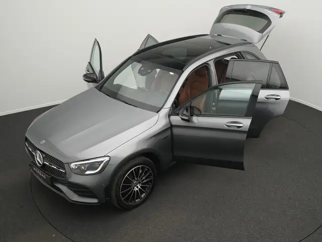 Mercedes-Benz GLC view 14