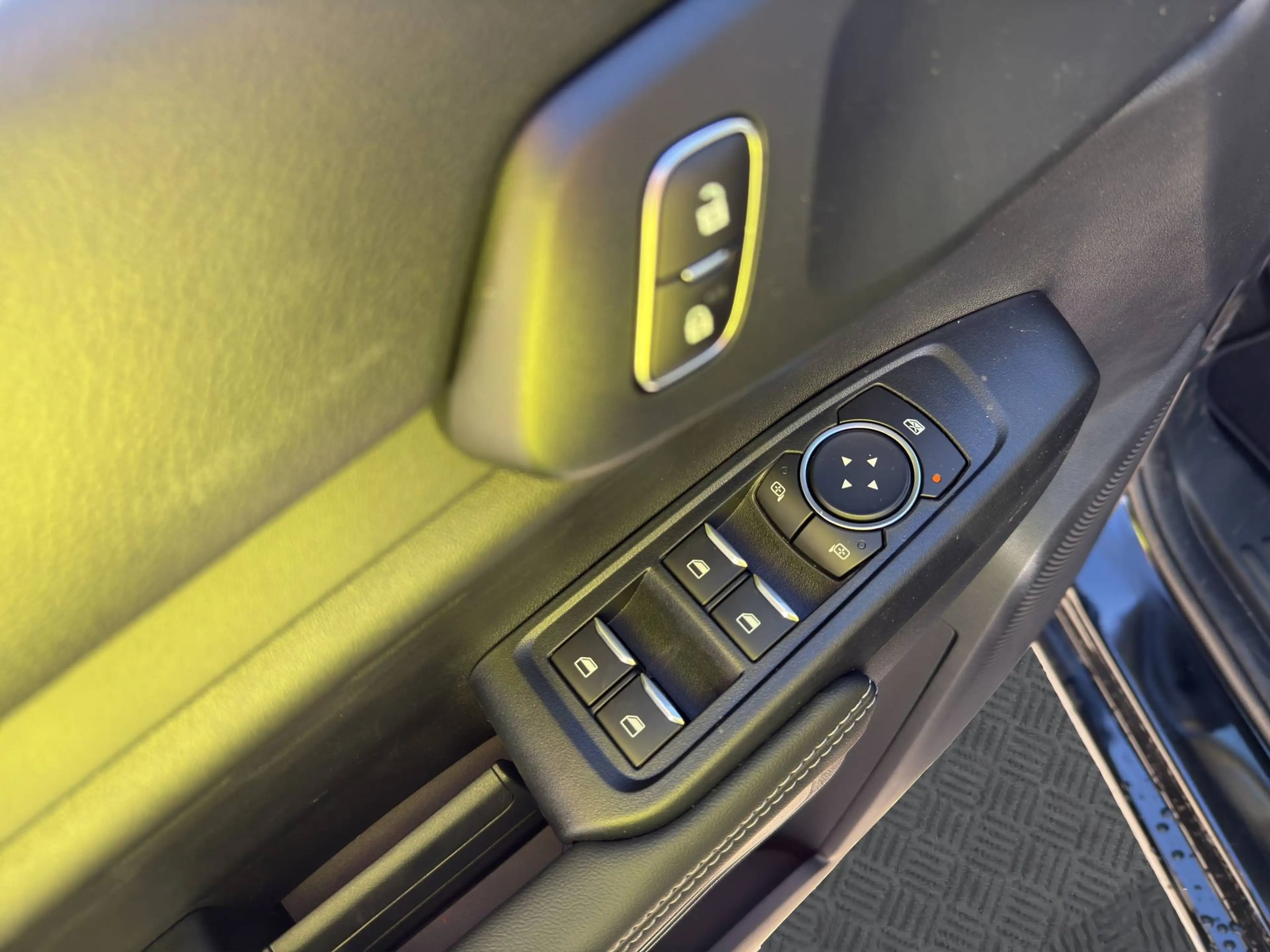Ford Ranger PHEV XLT e-4WD Doppelkabine — photo 11