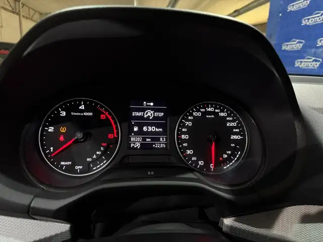 Audi Q2 view 18