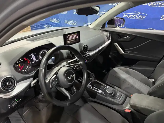 Audi Q2 view 4