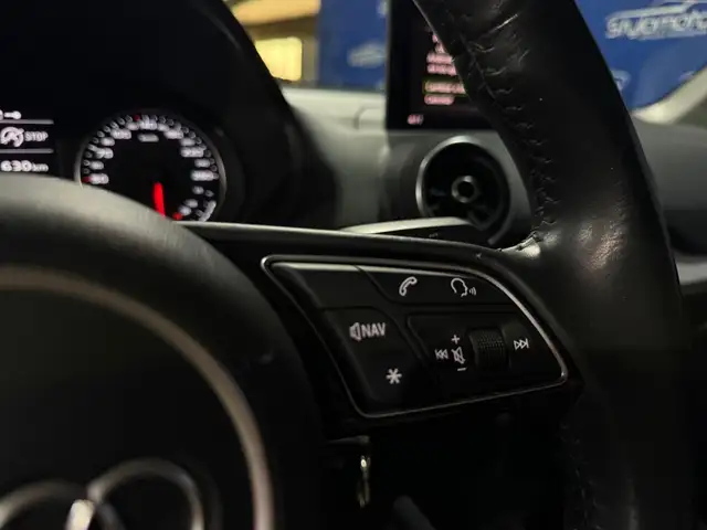Audi Q2 view 3