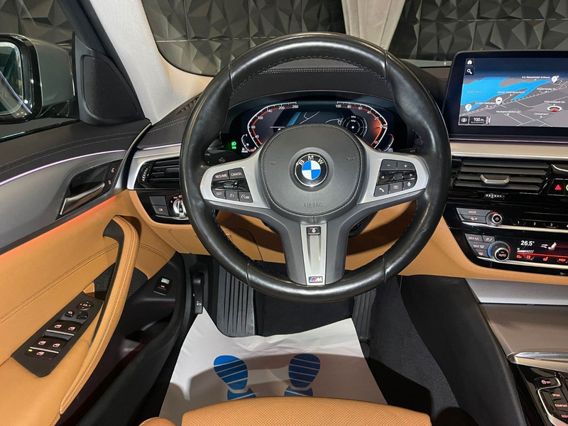 BMW 530 dTouring xDrive, Laser,Head-up, Standheizung — photo 12