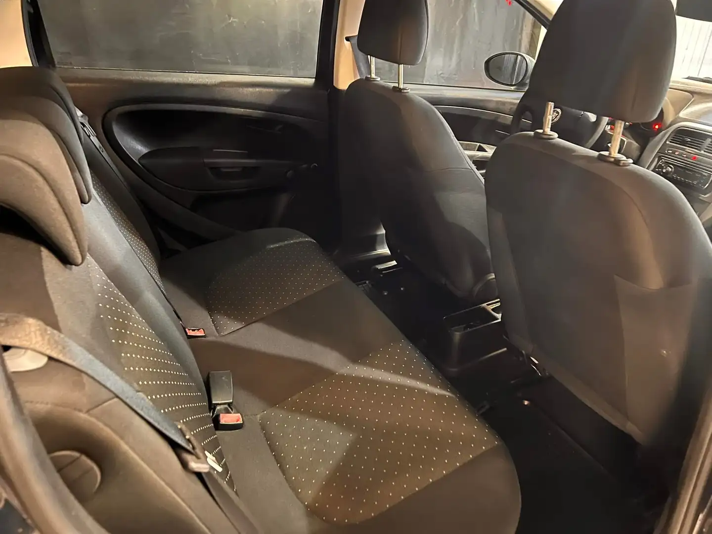 Fiat Grande Punto 1.4i 16v Emotion - 1