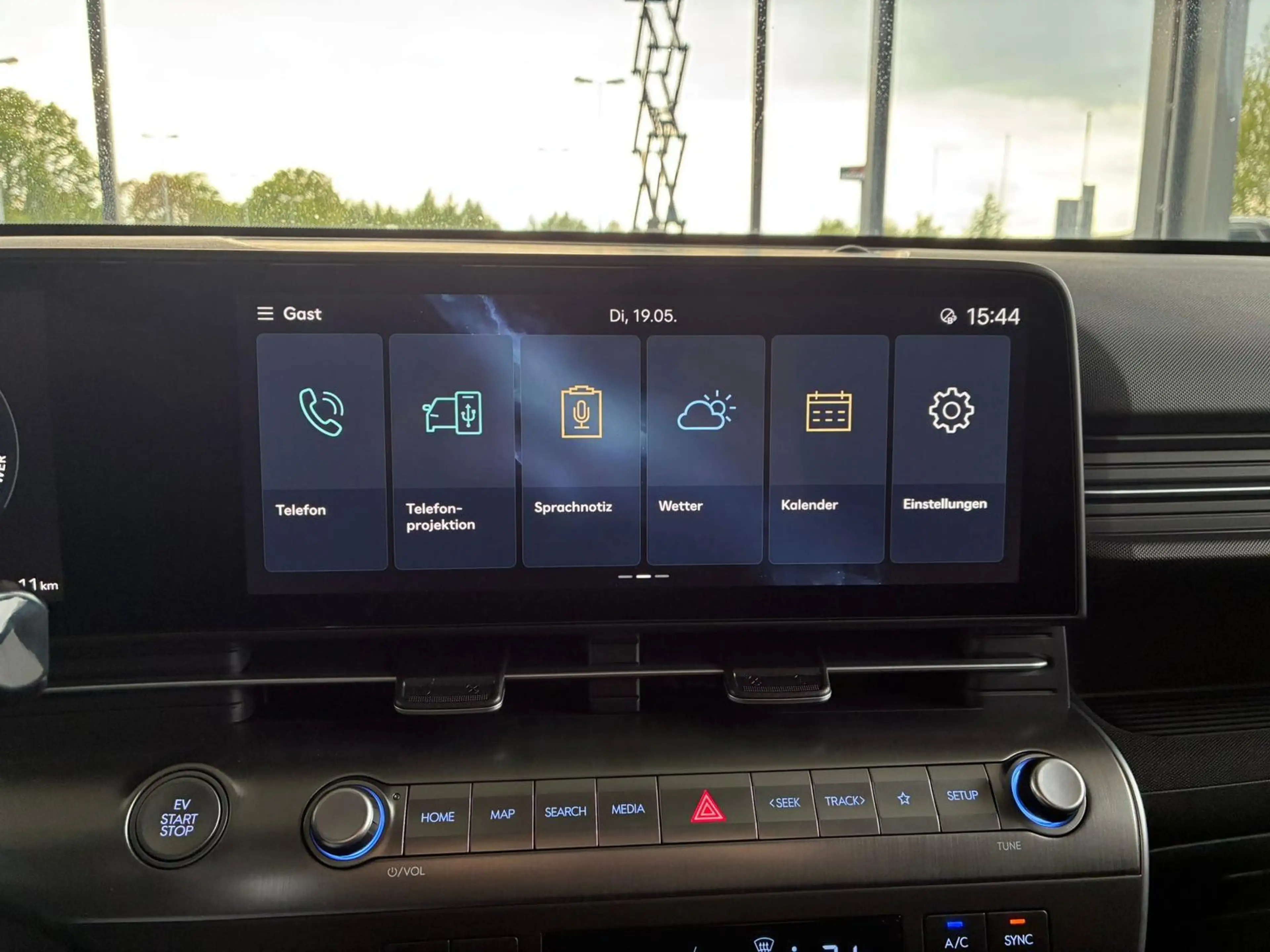 Hyundai KONA Elektro Comfort Plus 48,6 kWh MY26 / ACC / PDC V.+ — photo 8