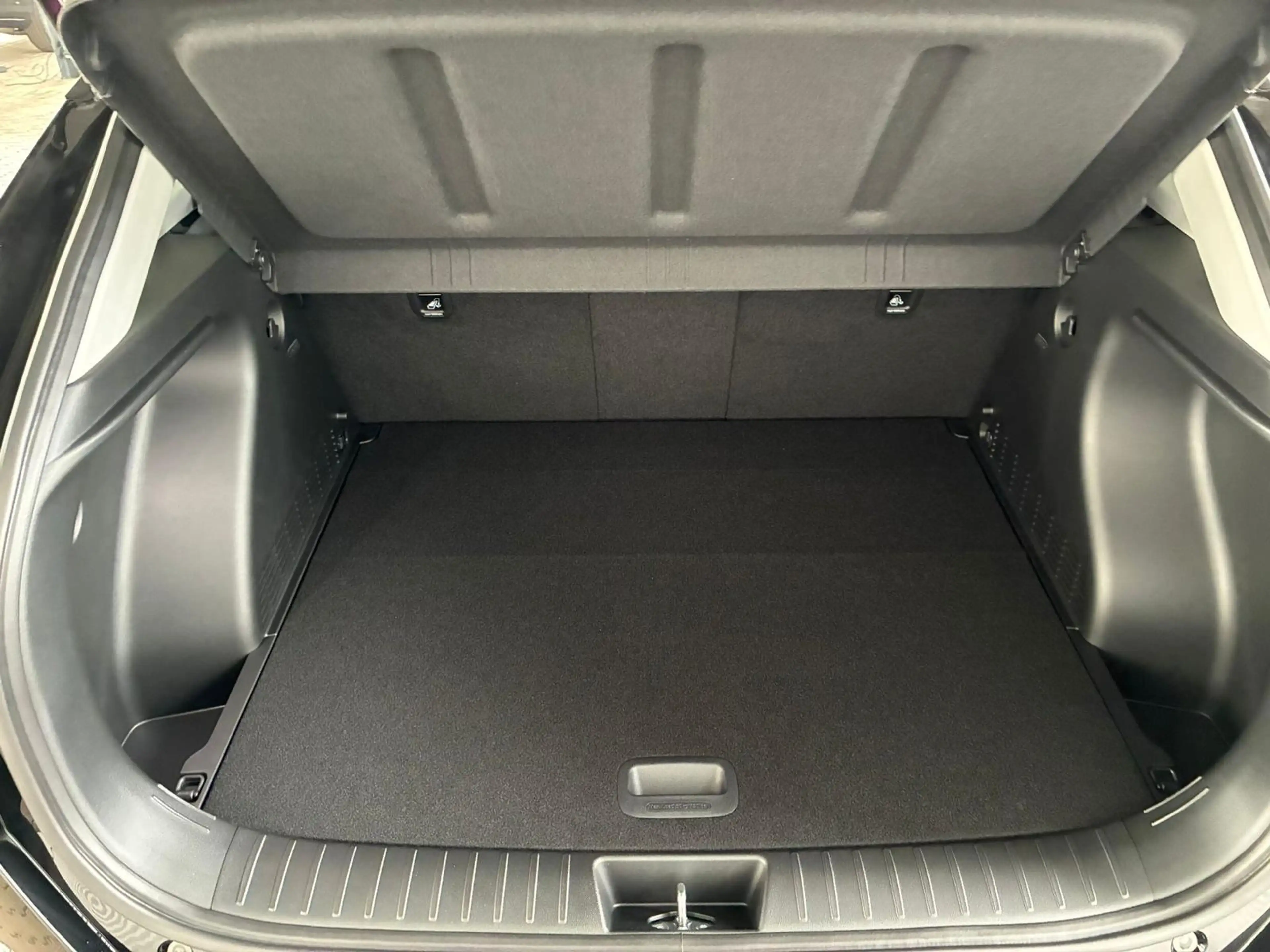 Hyundai KONA Elektro Comfort Plus 48,6 kWh MY26 / ACC / PDC V.+ — photo 4
