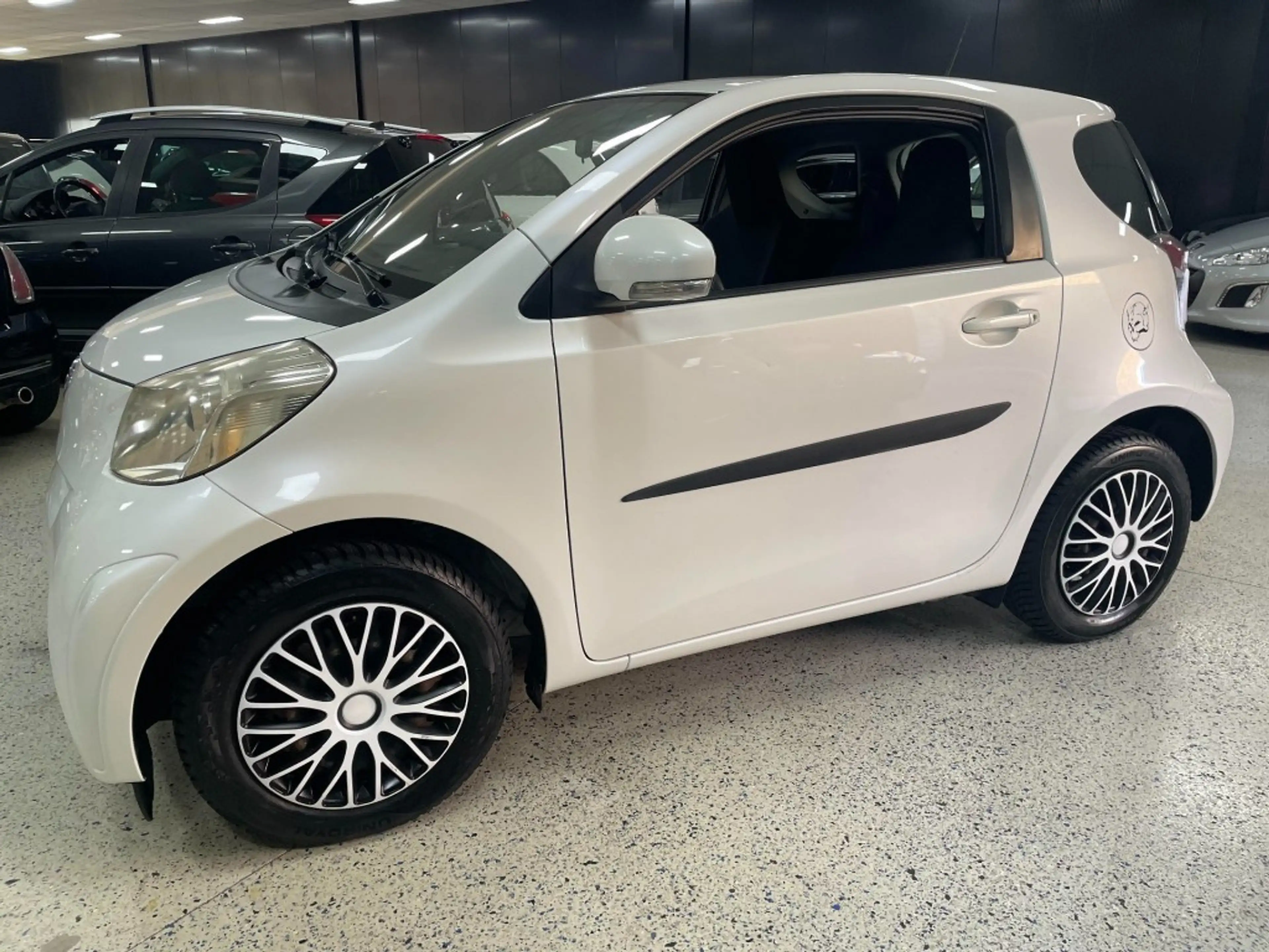 Toyota iQ 1.0 VVTI Stuurbekrachtiging Elec. Pakket AUX NAP