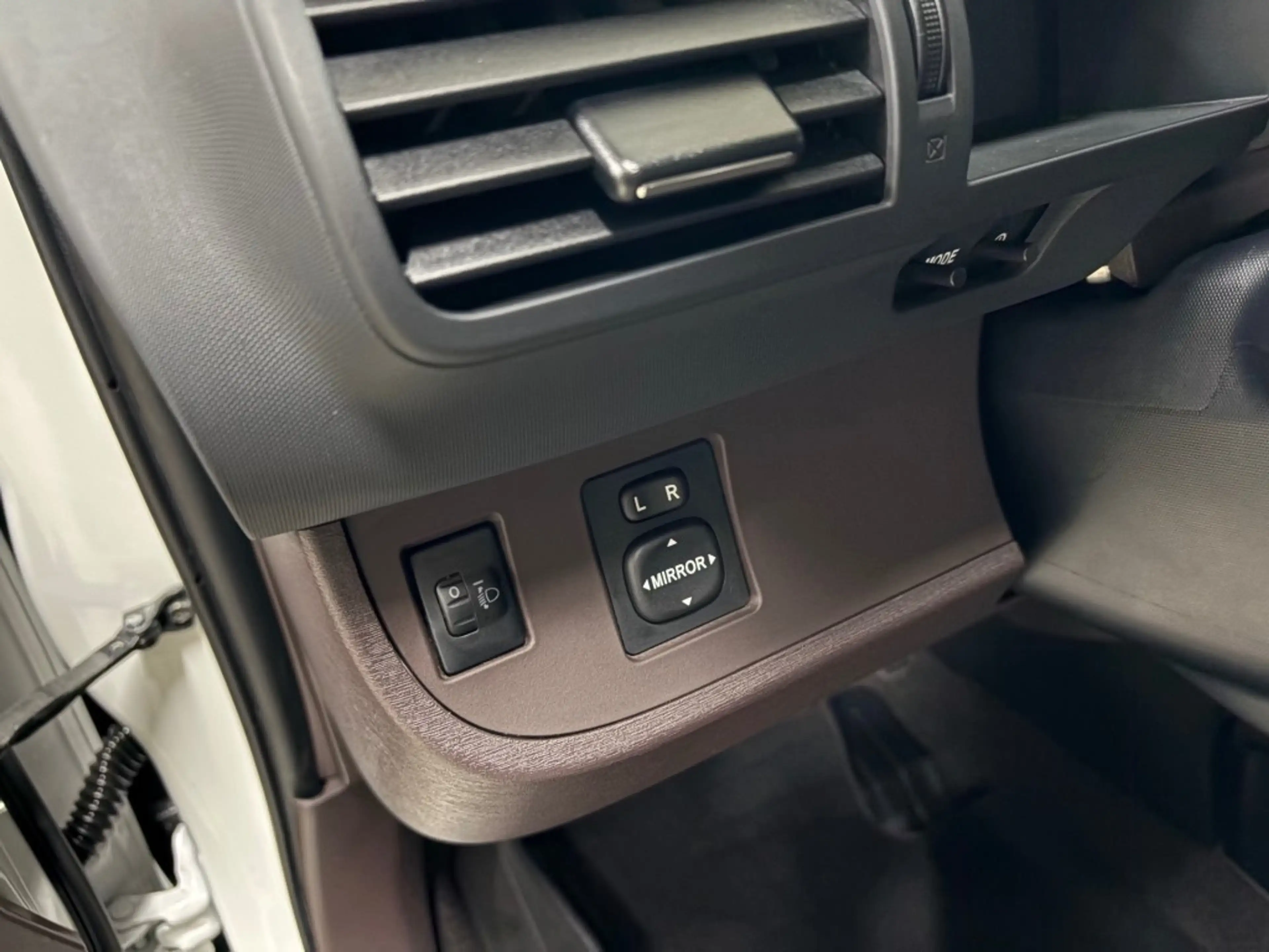 Toyota iQ 1.0 VVTI Stuurbekrachtiging Elec. Pakket AUX NAP — photo 10