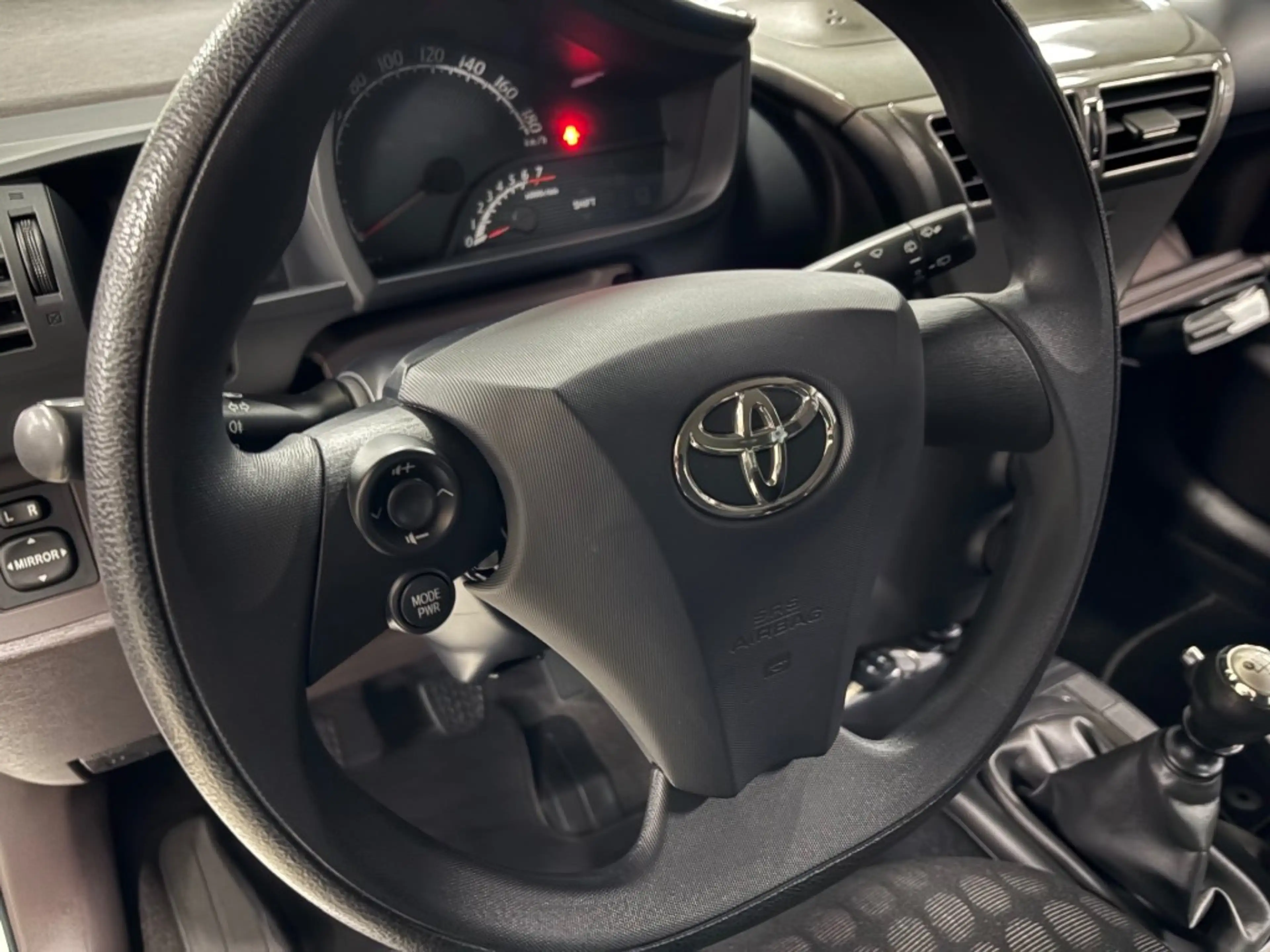 Toyota iQ 1.0 VVTI Stuurbekrachtiging Elec. Pakket AUX NAP — photo 11