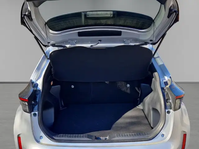 Toyota Yaris Cross view 9