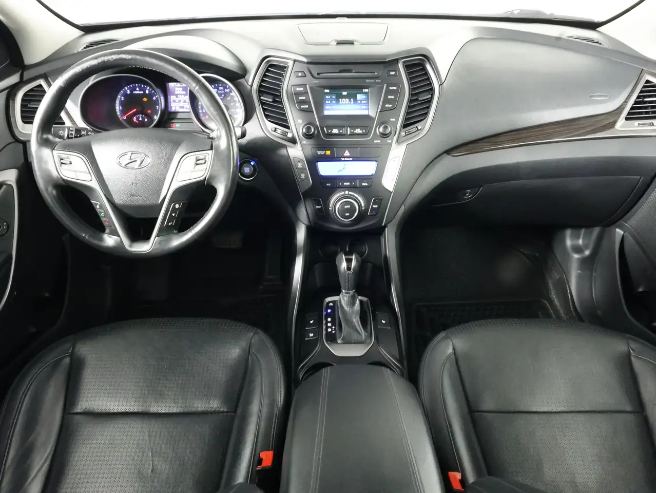 Hyundai SANTA FE photo Hyundai SANTA FE