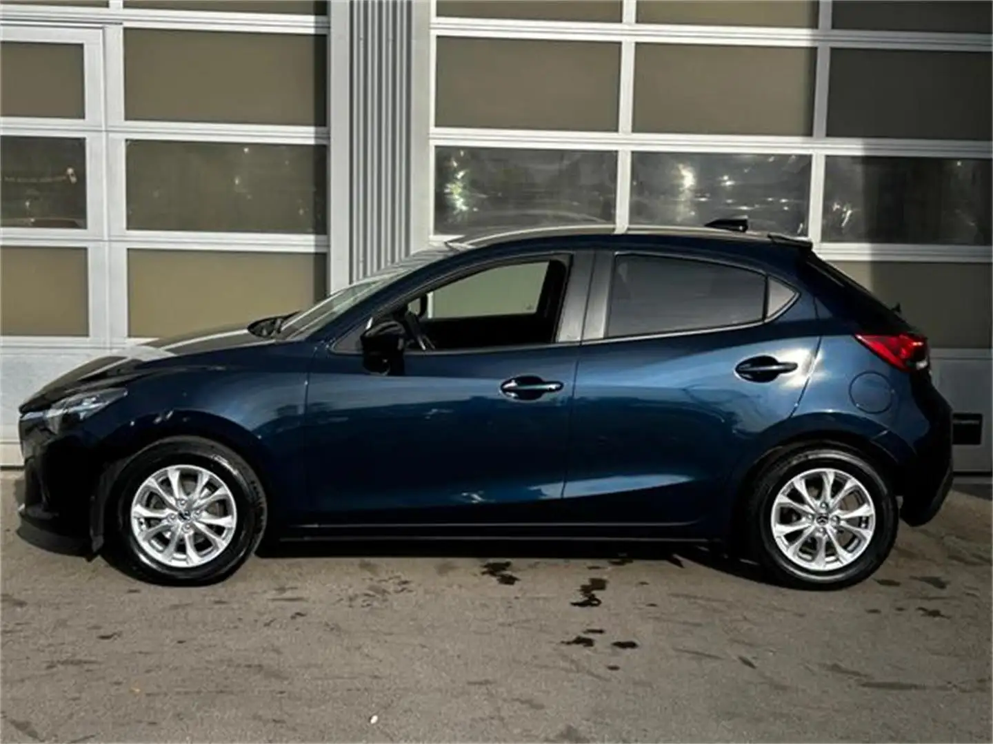 Mazda 2 G75 Attraction mit Navigation Bleu - 2