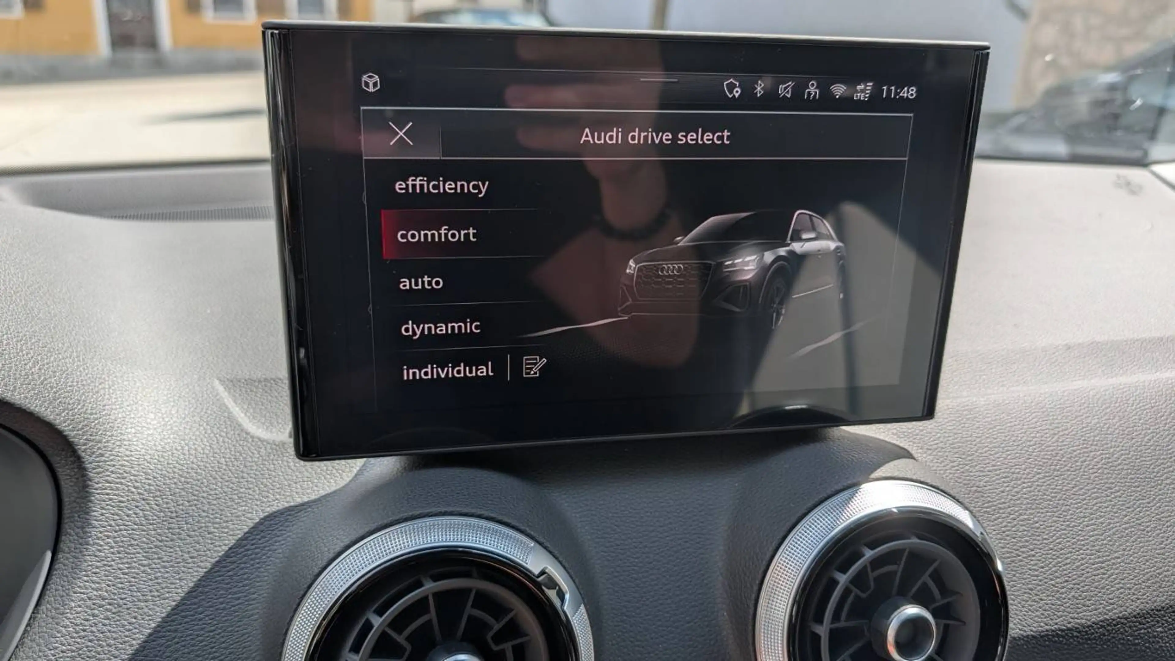 Audi Q2 35 TFSI S line | PANORAMA | Matrix | Keyless | Virtual | Adapt. Cruise Control | Rückfahrkamera — photo 16