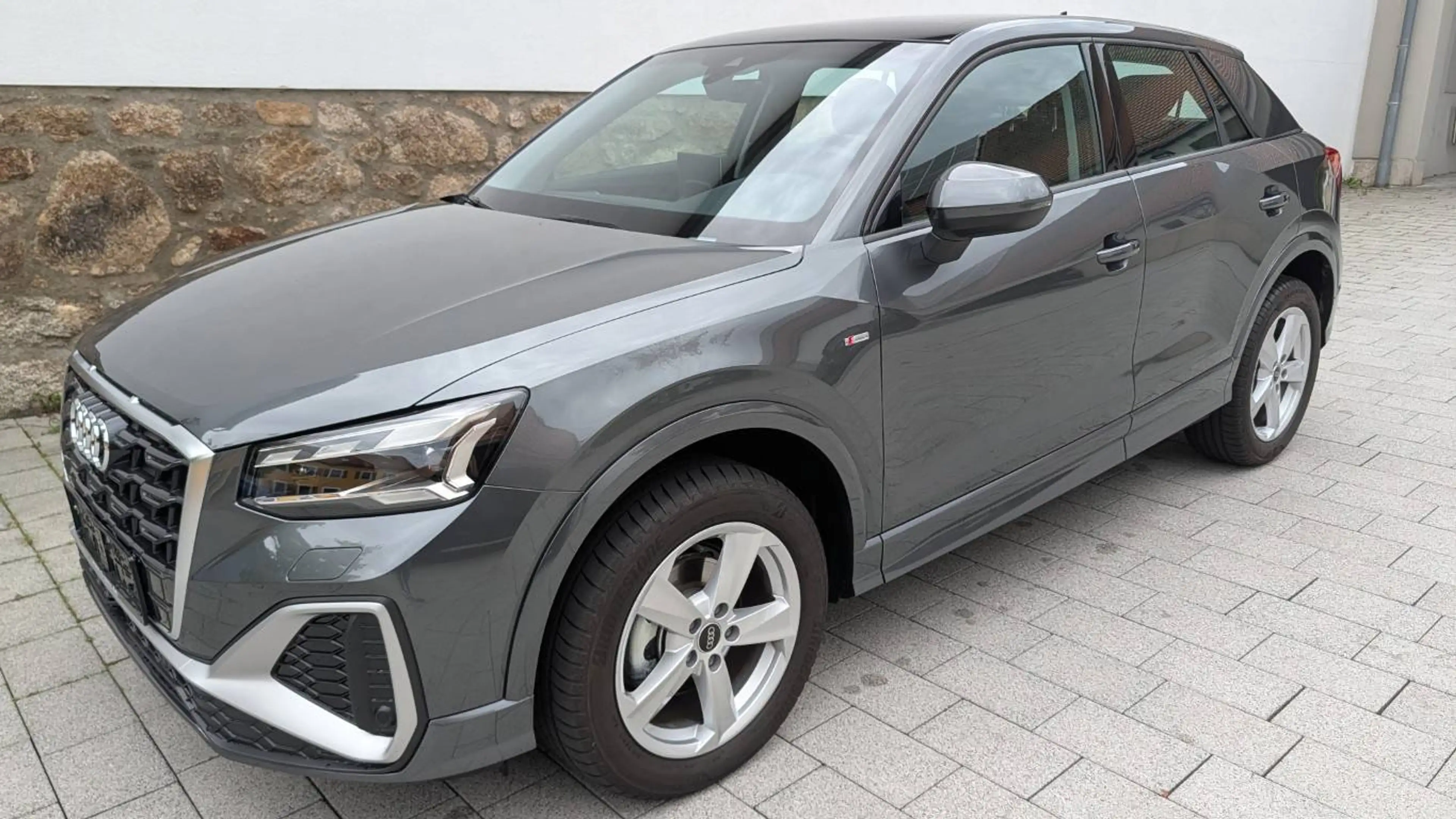Audi Q2 35 TFSI S line | PANORAMA | Matrix | Keyless | Virtual | Adapt. Cruise Control | Rückfahrkamera — photo 2
