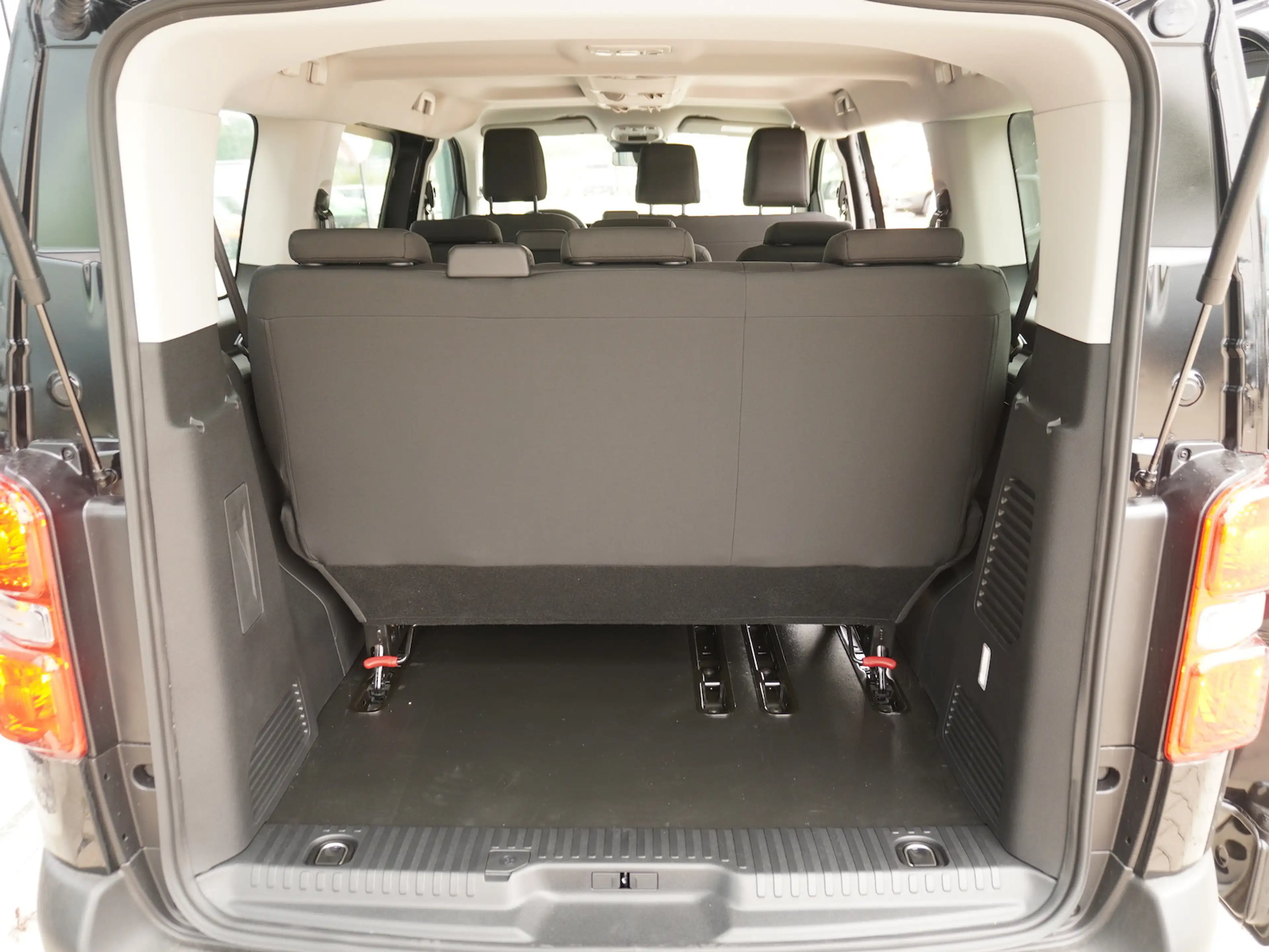 Fiat Scudo Kombi M 180 AT/ 9-Sitzer / AHK — photo 6