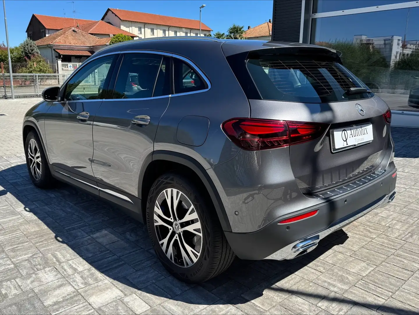 Mercedes-Benz GLA 180 GLA 180 d Progressive Advanced auto Gris - 2