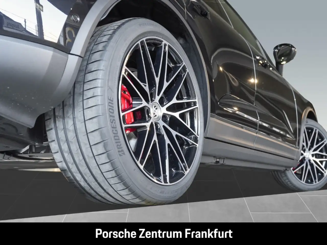 Porsche Macan 4S BOSE Luftfederung Panorama InnoDrive 6