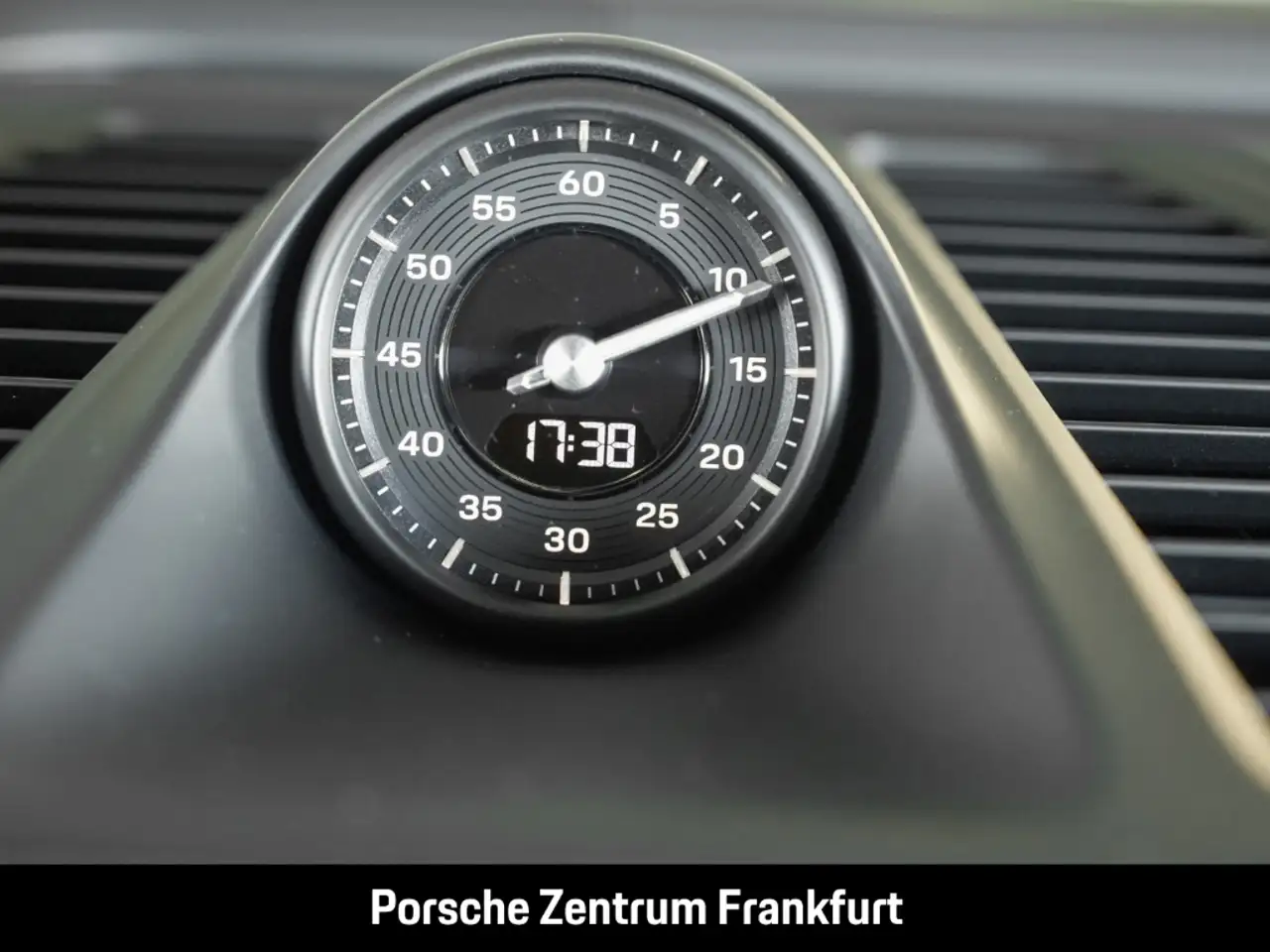 Porsche Macan 4S BOSE Luftfederung Panorama InnoDrive 11