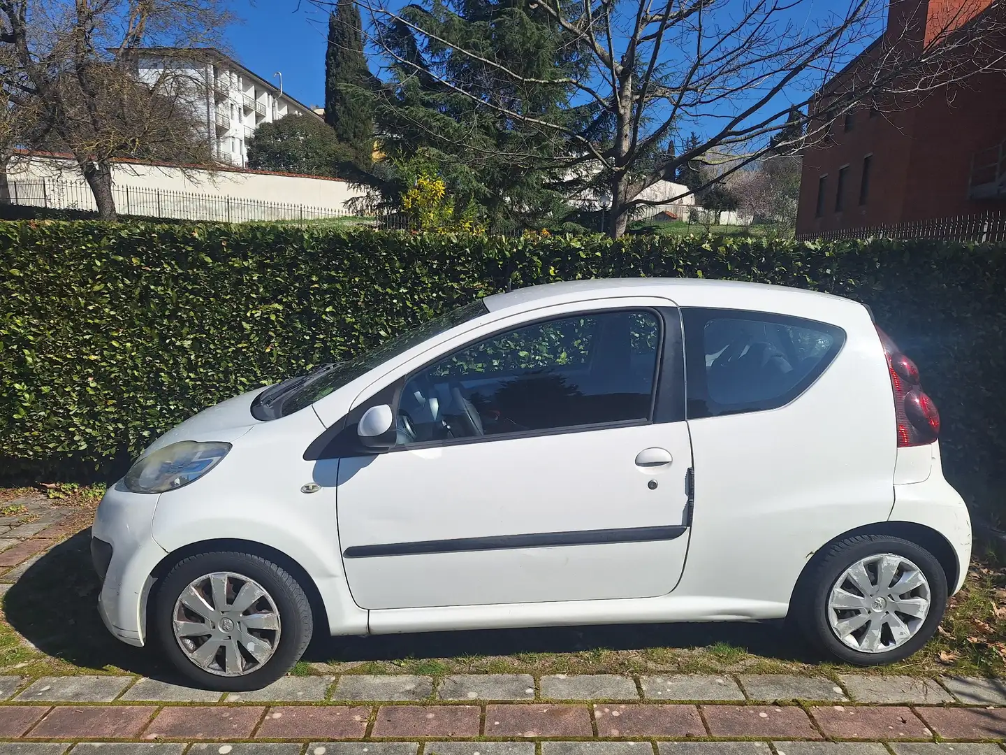 Peugeot 107 3p 1.0 12v access - 1