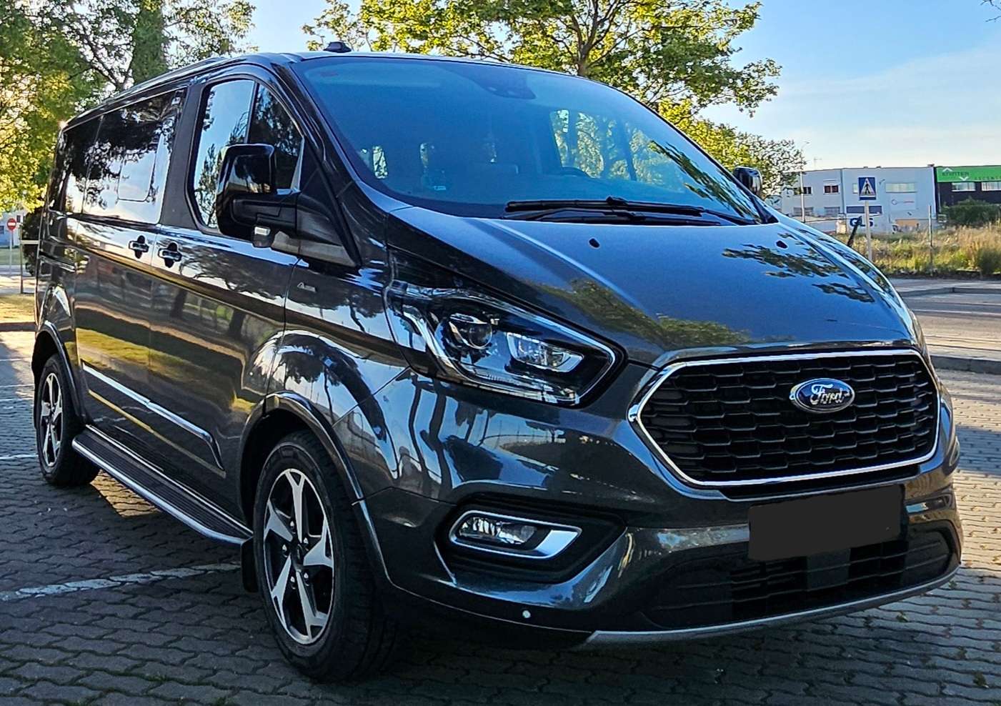 Ford Tourneo Custom Tourneo Custom 2.0 EcoBlue Hybrid Active 185 Active - foto 1