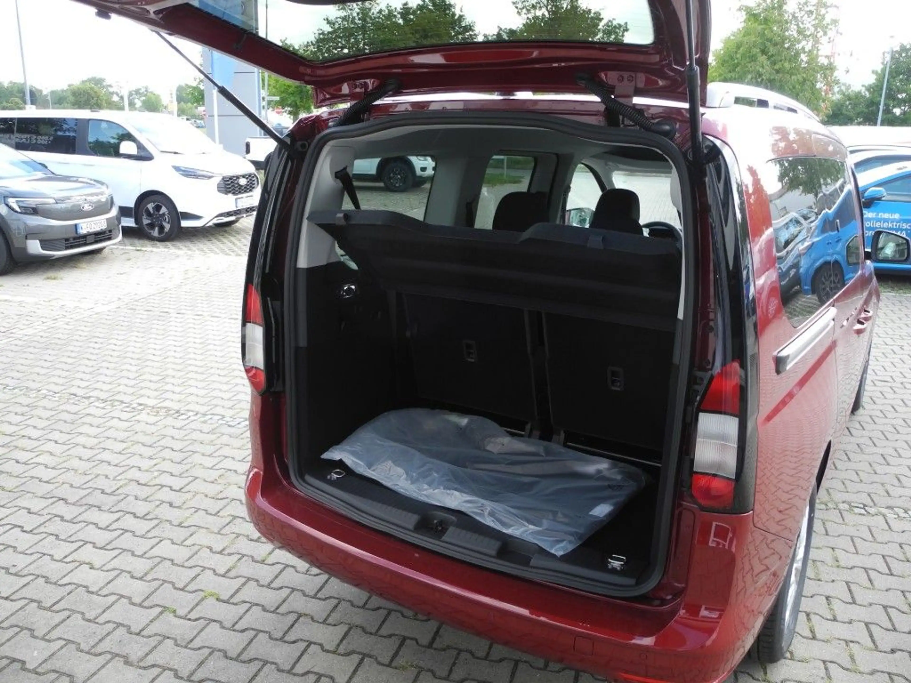 Ford Tourneo Connect Grand 1.5 Aut. TITANIUM - LED, Ergo Sitze, Sitzh. — photo 9