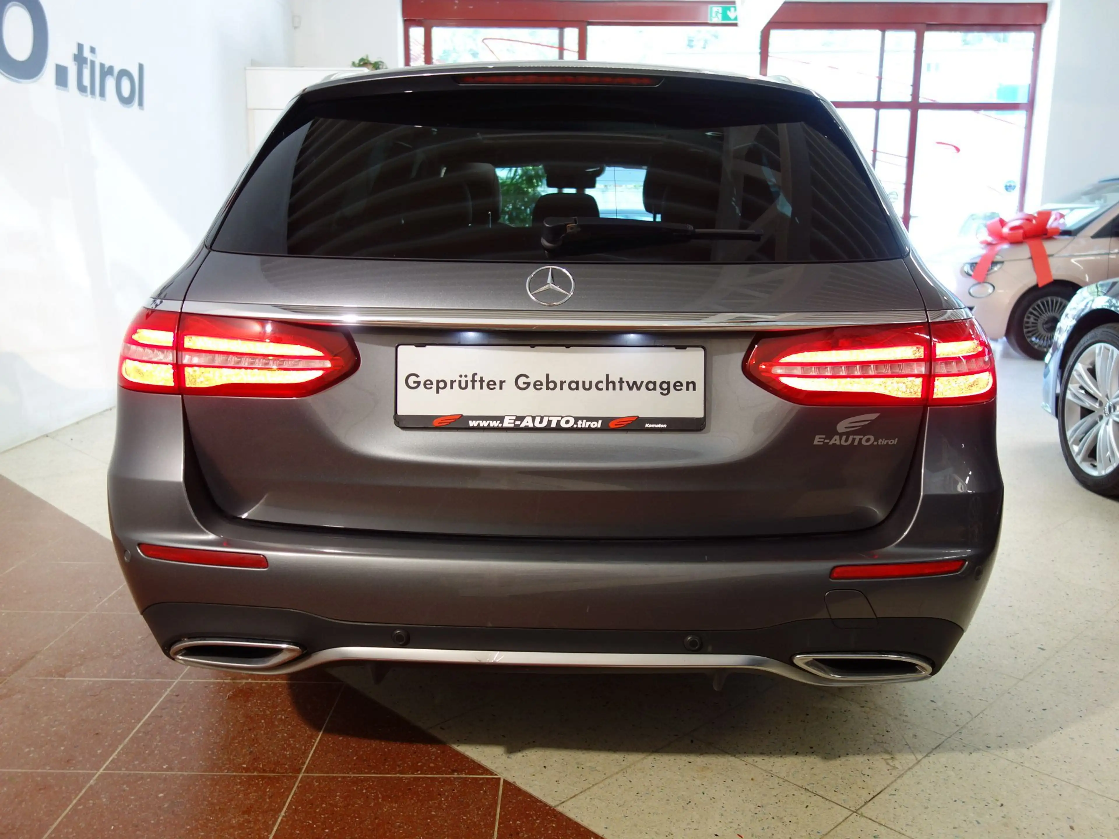 Mercedes-Benz E 350 d T V6 4M. Aut. *AMG SPORTPAKET *VOLL *BURMESTER — photo 7