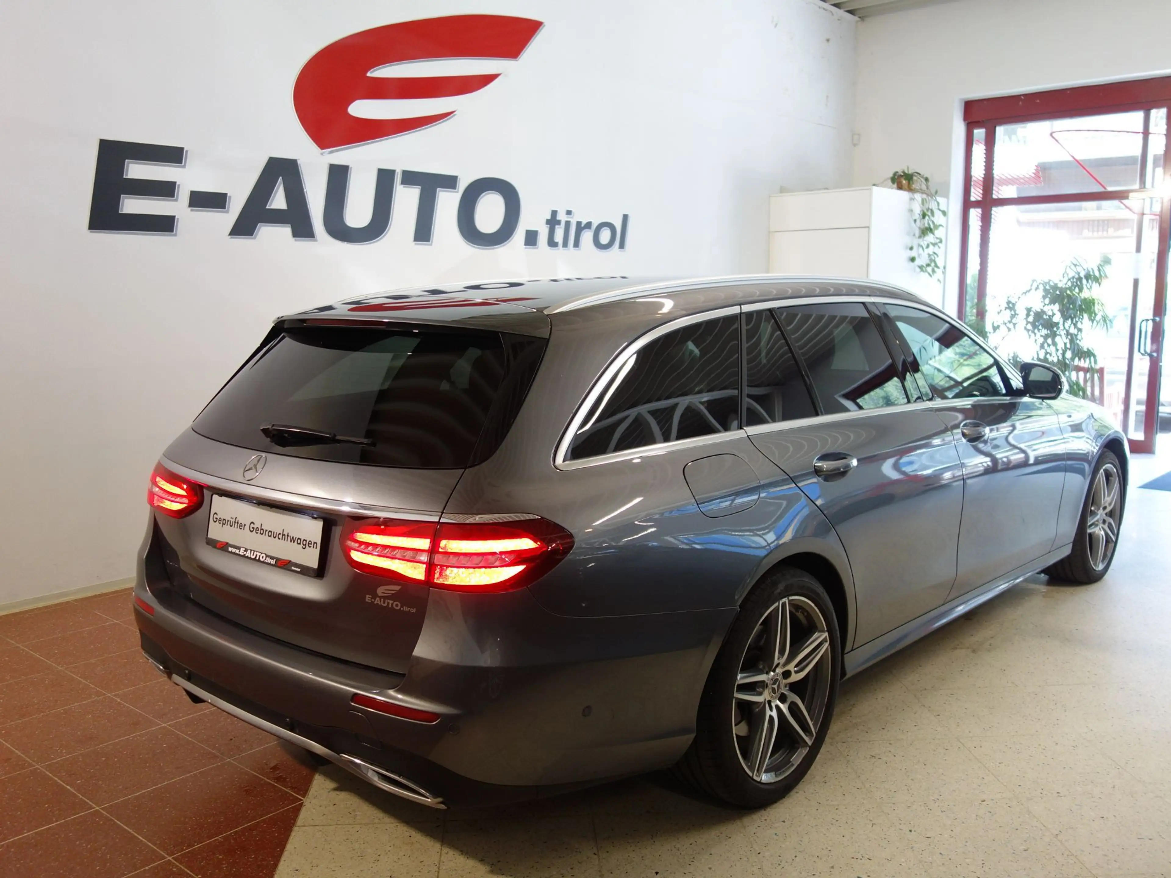 Mercedes-Benz E 350 d T V6 4M. Aut. *AMG SPORTPAKET *VOLL *BURMESTER — photo 8