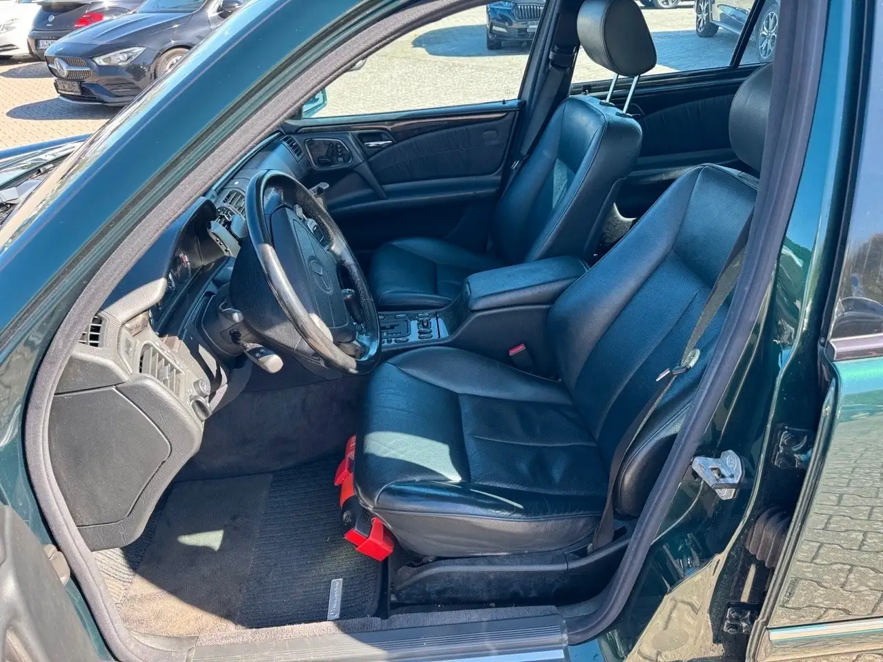 Mercedes-Benz E 430 AVANTGARDE V8, foto 9