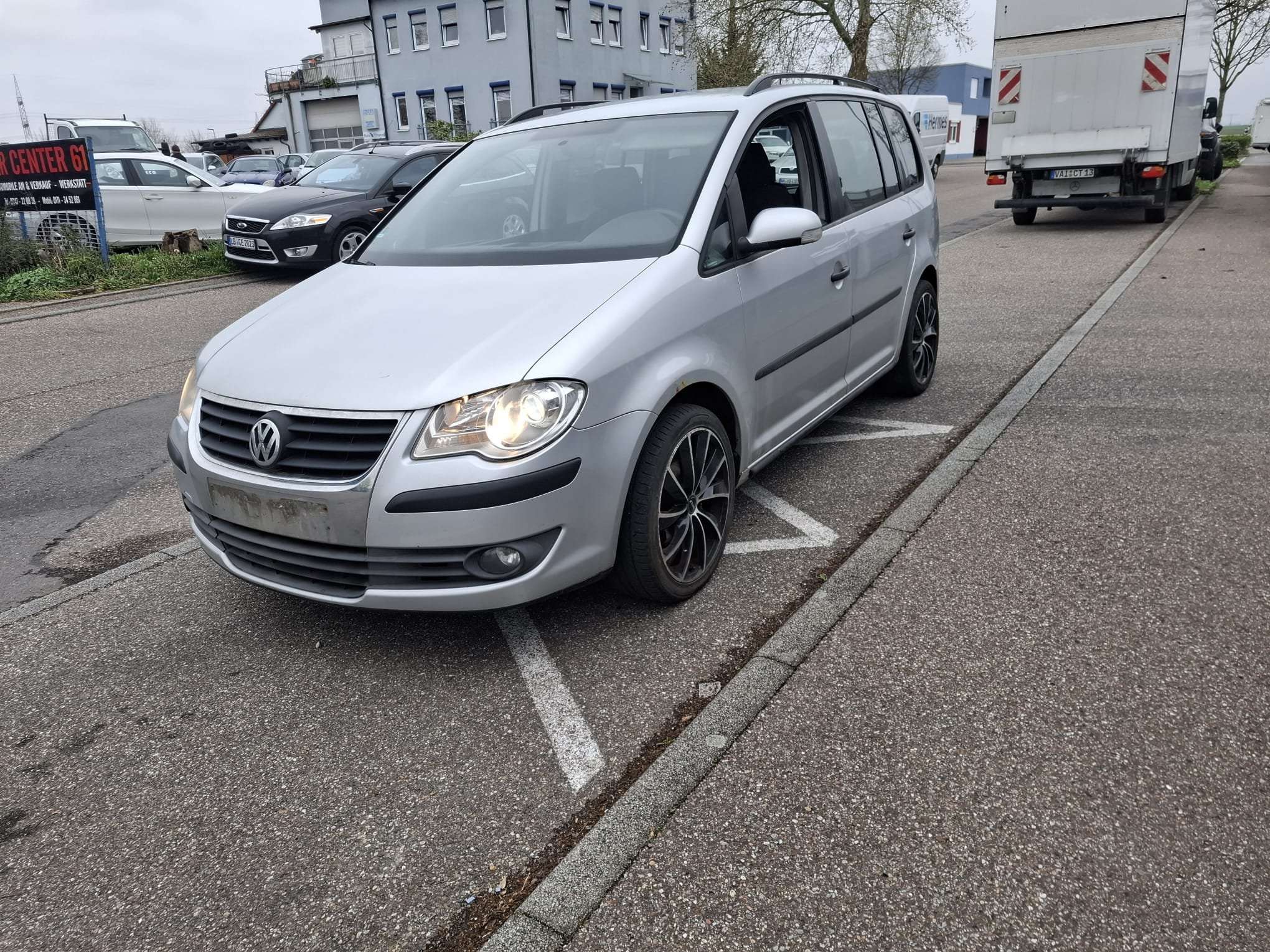 Second hand Volkswagen Touran 1.9