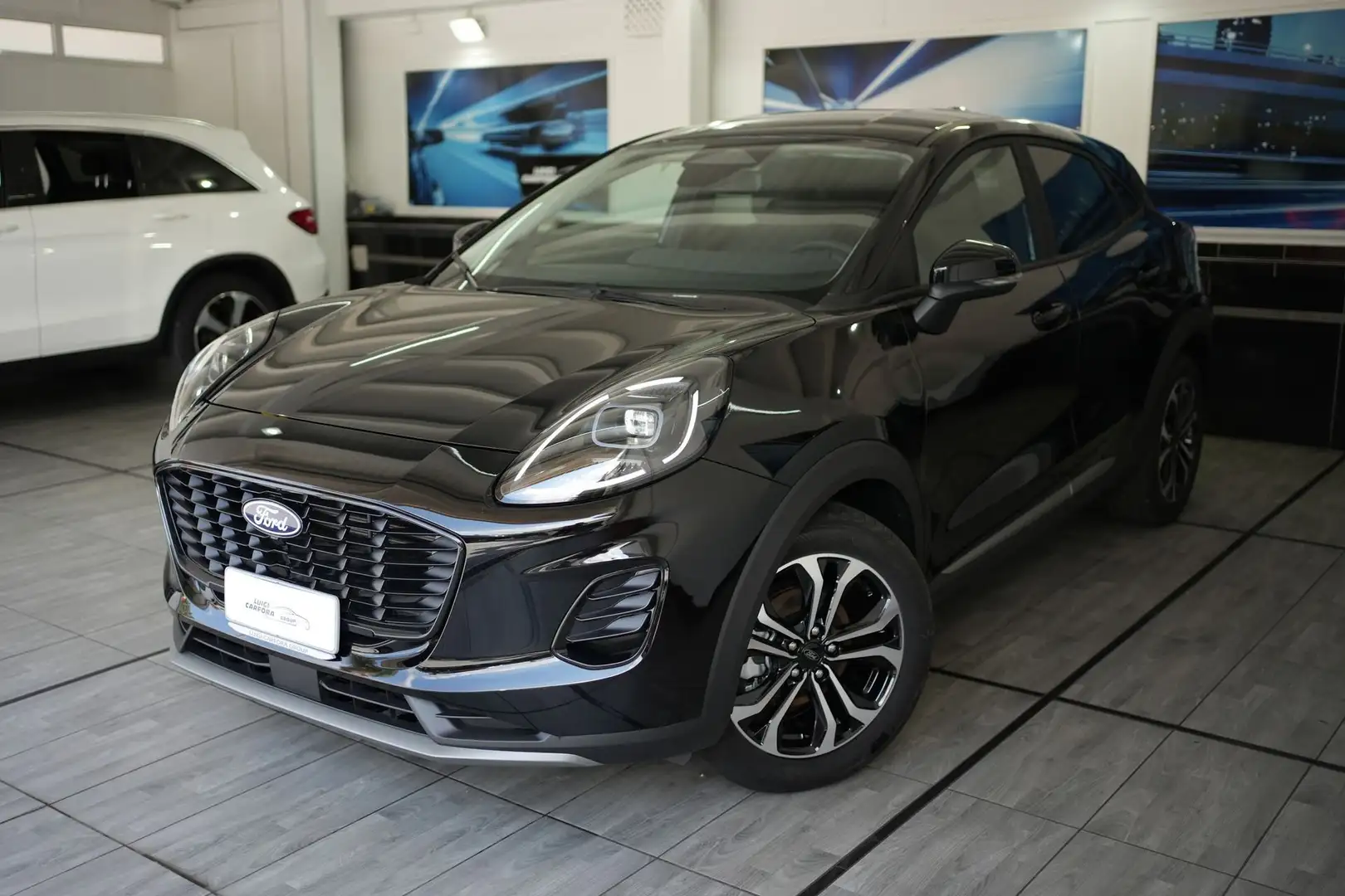 Ford Puma 1.0 EcoBoost Hybrid 125 CV S&S Titanium Nero - 1