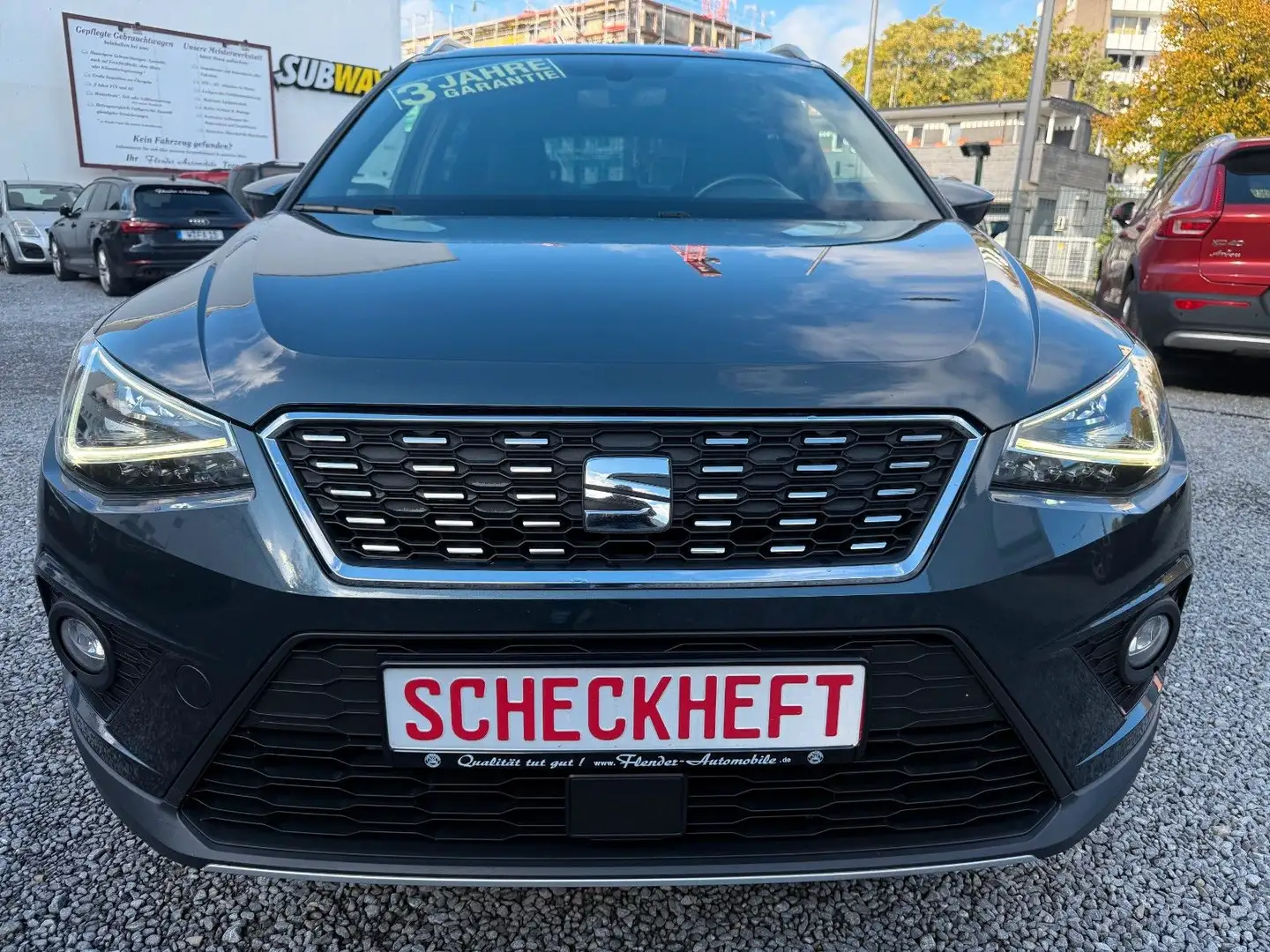 SEAT Arona Xcellence DSG inkl. 3 Jahre Hausgarantie Grau - 2