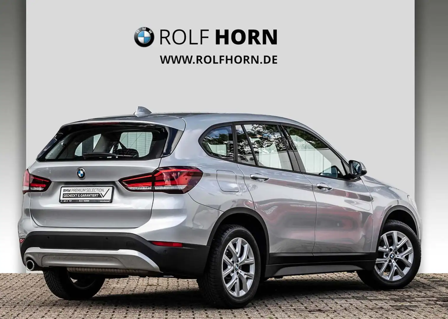 BMW X1 sDrive18i Advantage Aut Navi HiFi RfKam adLED Silber - 2