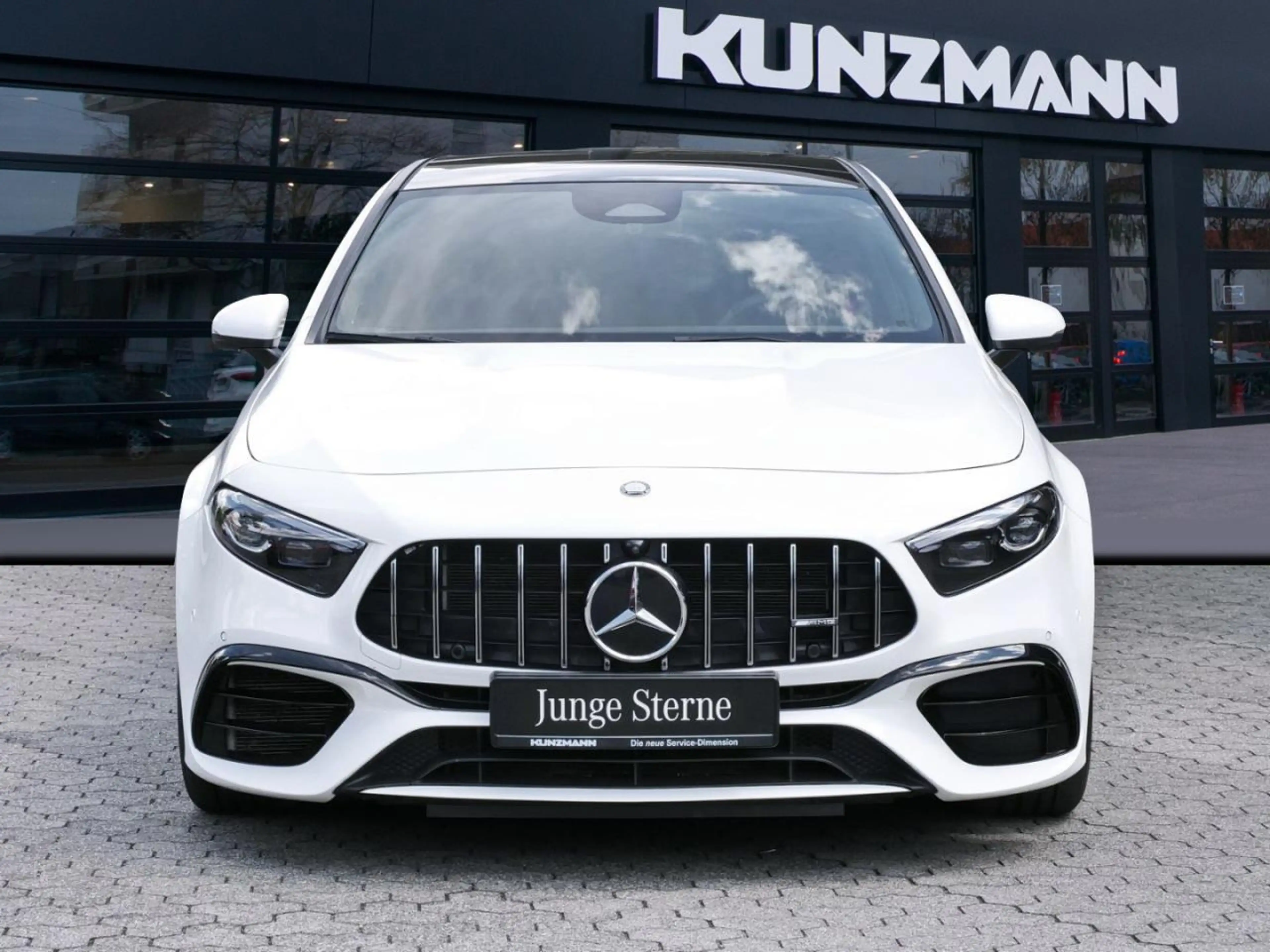 Mercedes-Benz A 45 AMG S 4M+ Panorama 360° Burmester HeadUp — photo 2