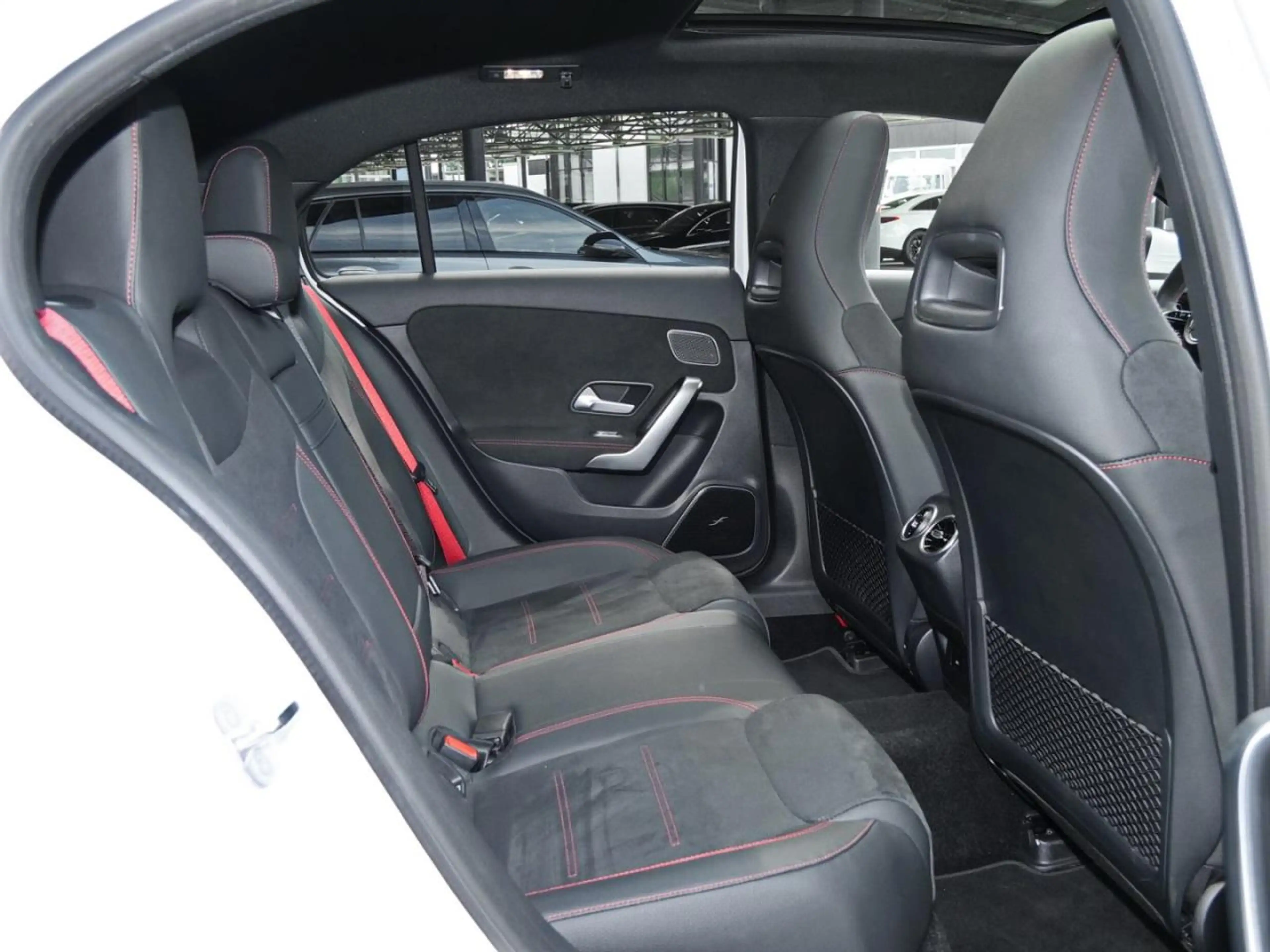 Mercedes-Benz A 45 AMG S 4M+ Panorama 360° Burmester HeadUp — photo 11