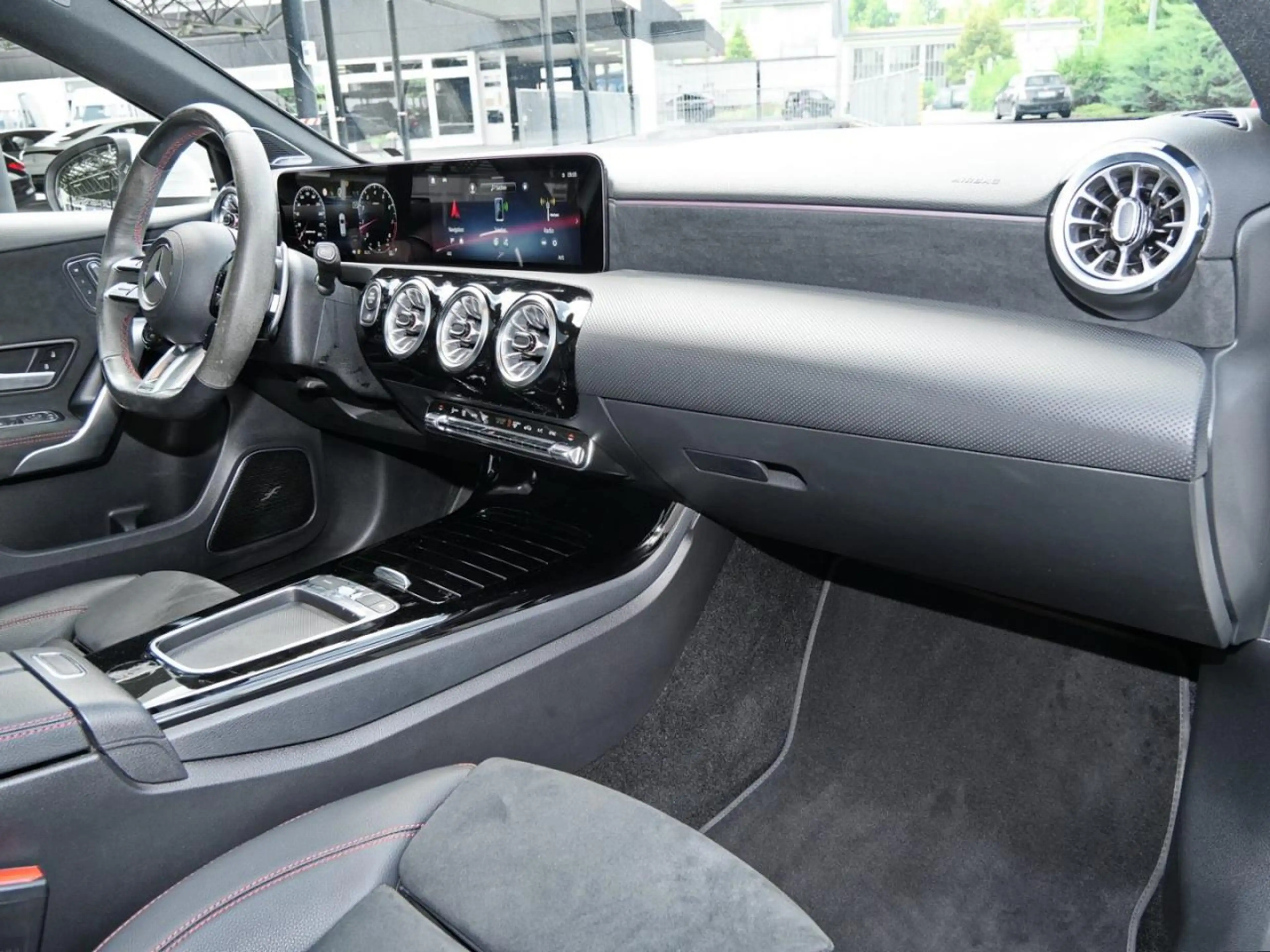 Mercedes-Benz A 45 AMG S 4M+ Panorama 360° Burmester HeadUp — photo 8
