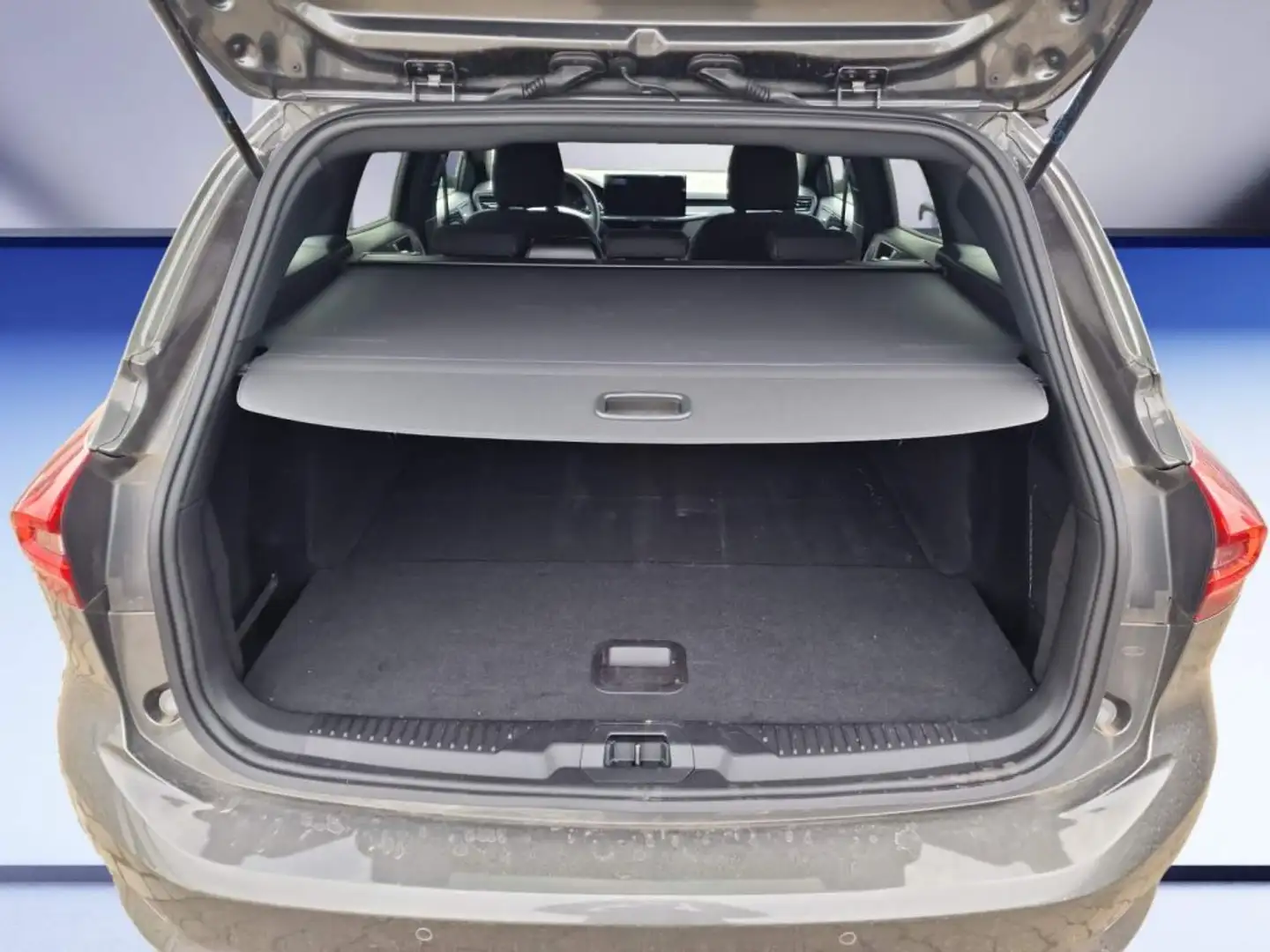 Ford Focus Turnier 1.0 EcoBoost Hybrid Aut. ST-LINE (DEH) Grau - 1