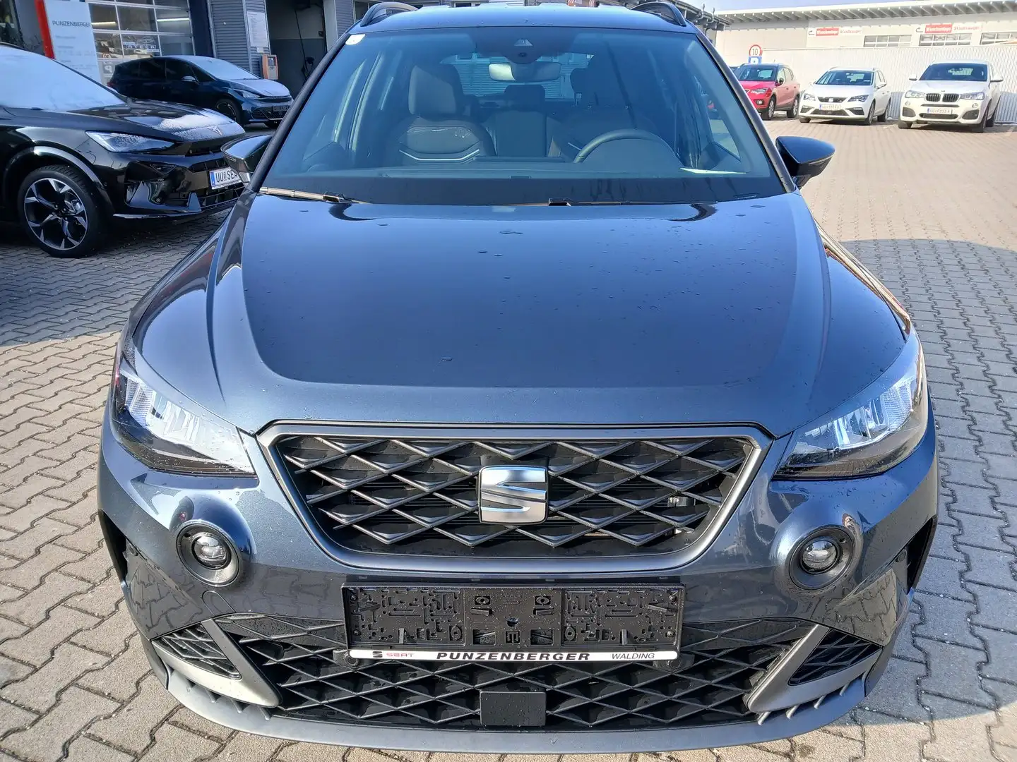 SEAT Arona FR 1.0 TSI DSG Grau - 2