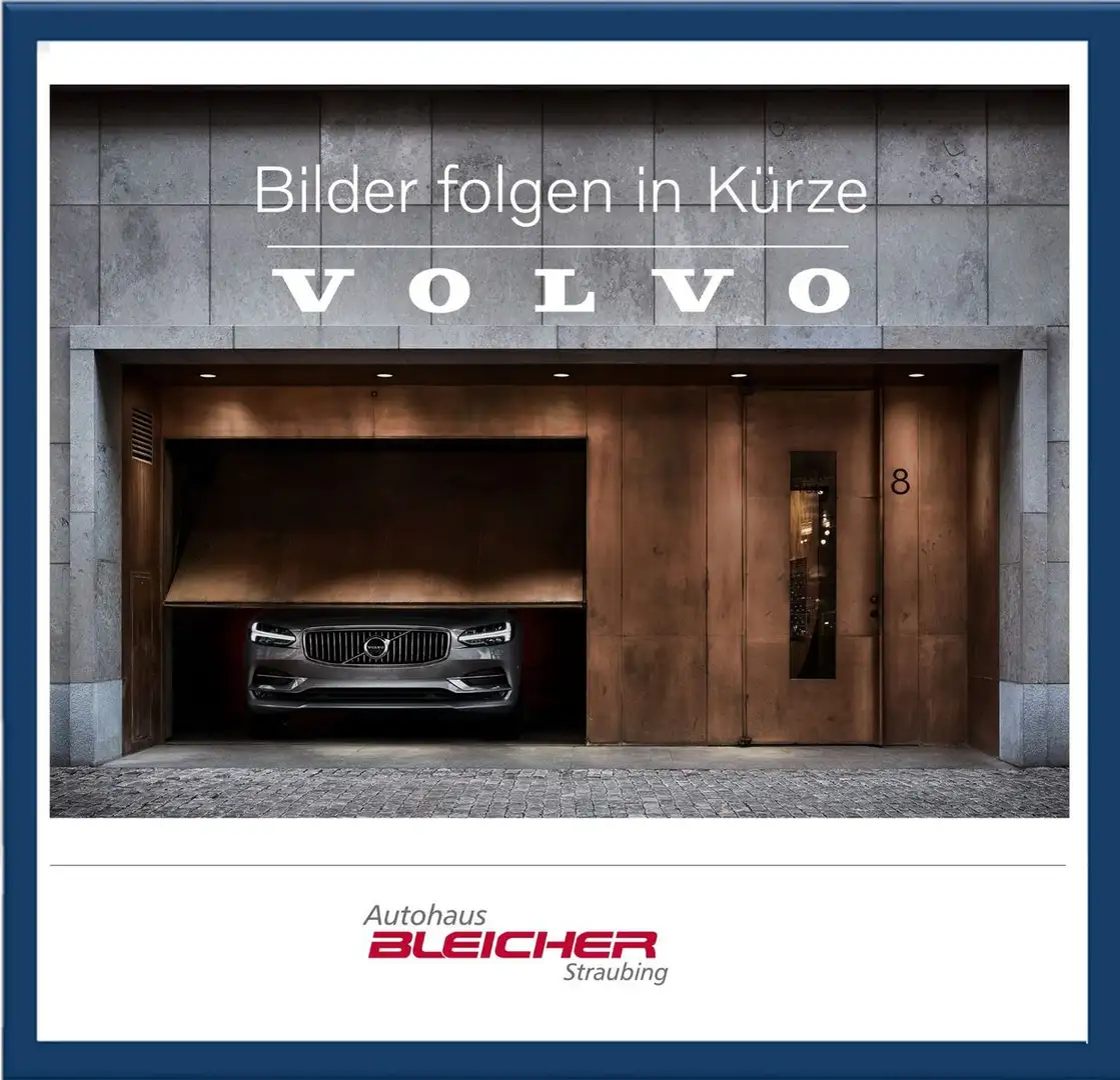 Volvo XC40 B4 Plus Black Edition | 360° | Pamora. Schwarz - 2