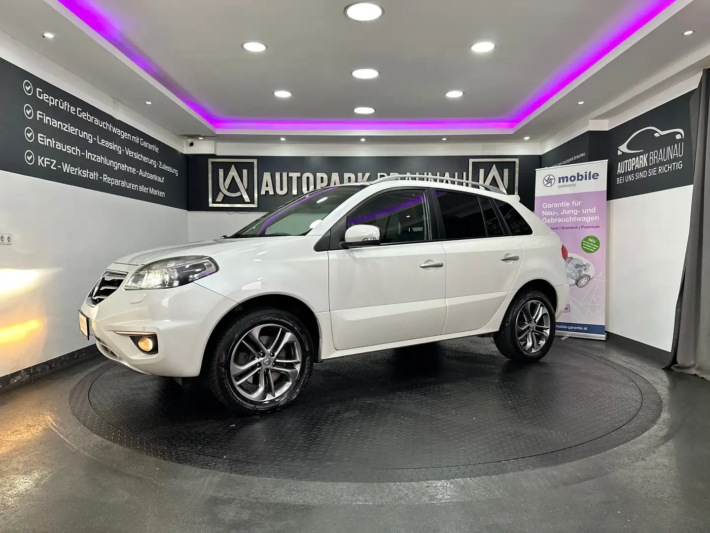 Renault Koleos dCi 150 4WD Exception *PANO*XENON*NAVI* White - 2