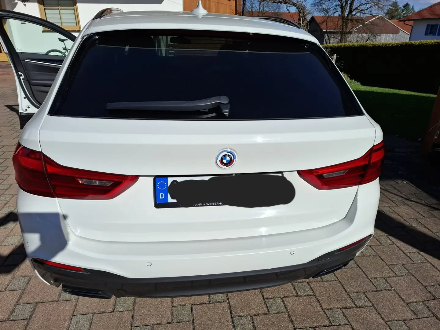 BMW M550 M550d xDrive Touring Aut. Weiß - 2