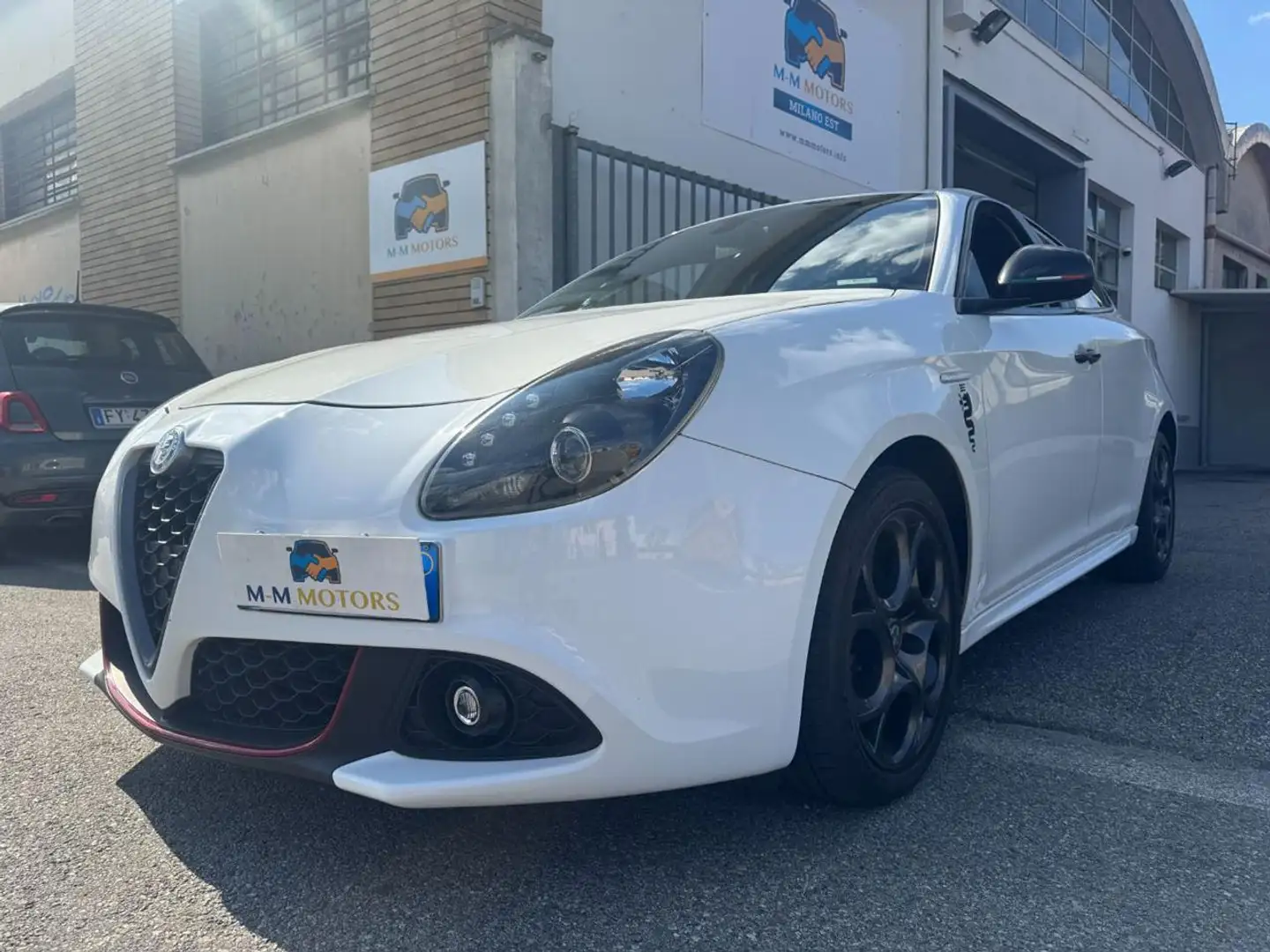 Alfa Romeo Giulietta 1.6 JTDm TCT 120 CV Super  **UNICO PROPRIETARIO** Blanc - 1