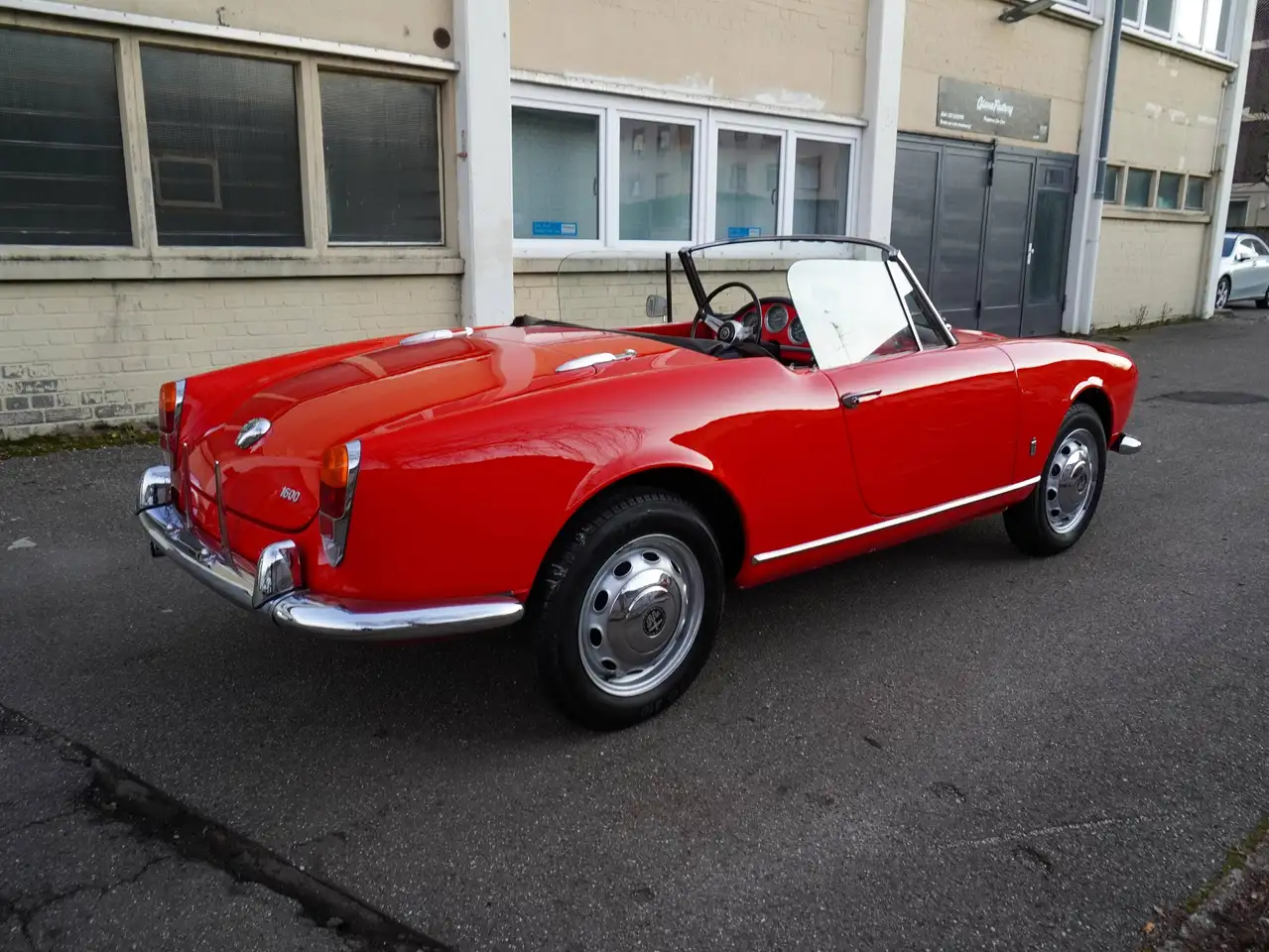 Alfa Romeo Giulia Spider 1600 veloce, Baureihe 101.23, foto 5