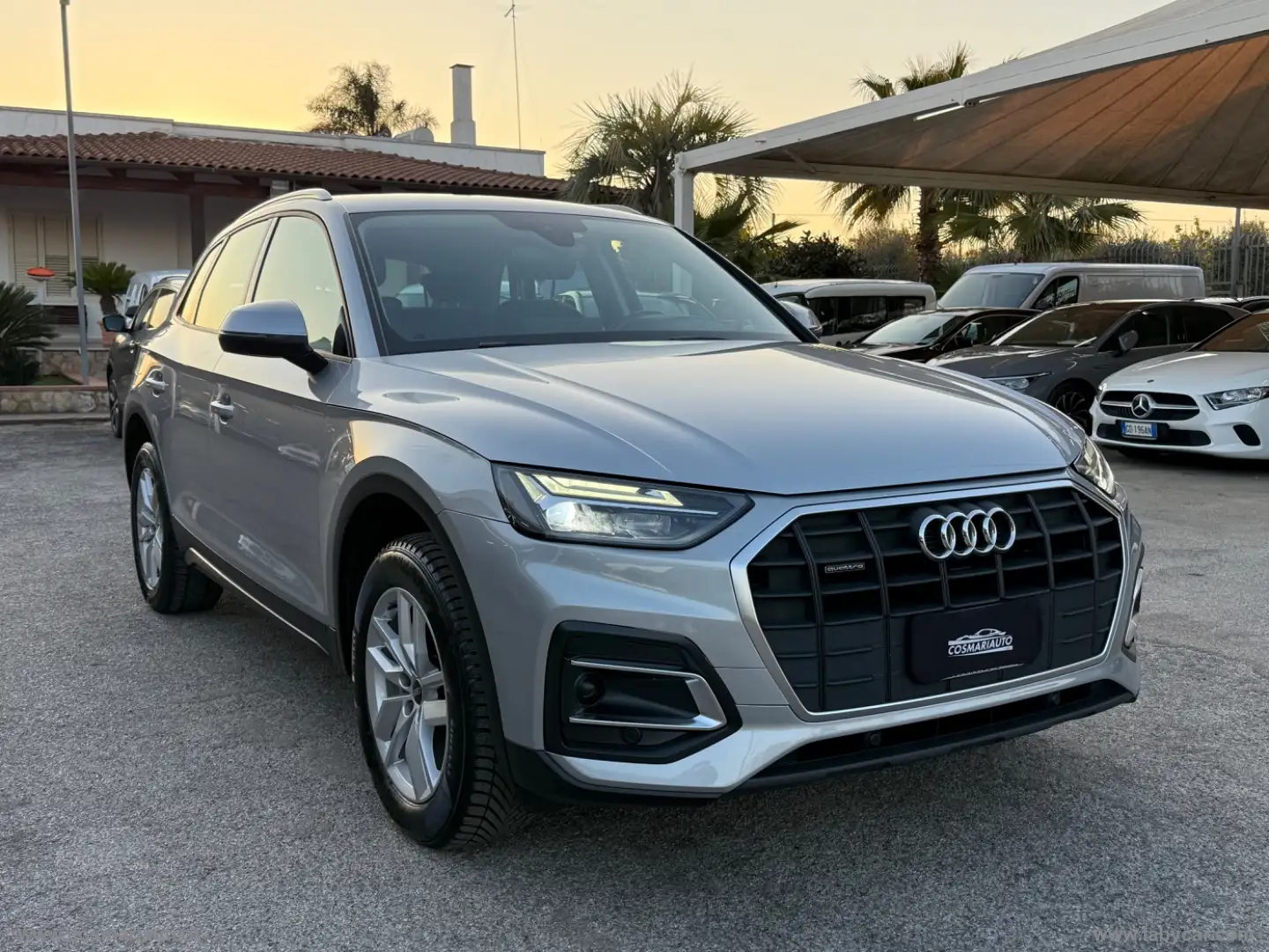 Audi Q5 40 TDI 204CV qu. S tr. Business Sport Grigio - 1