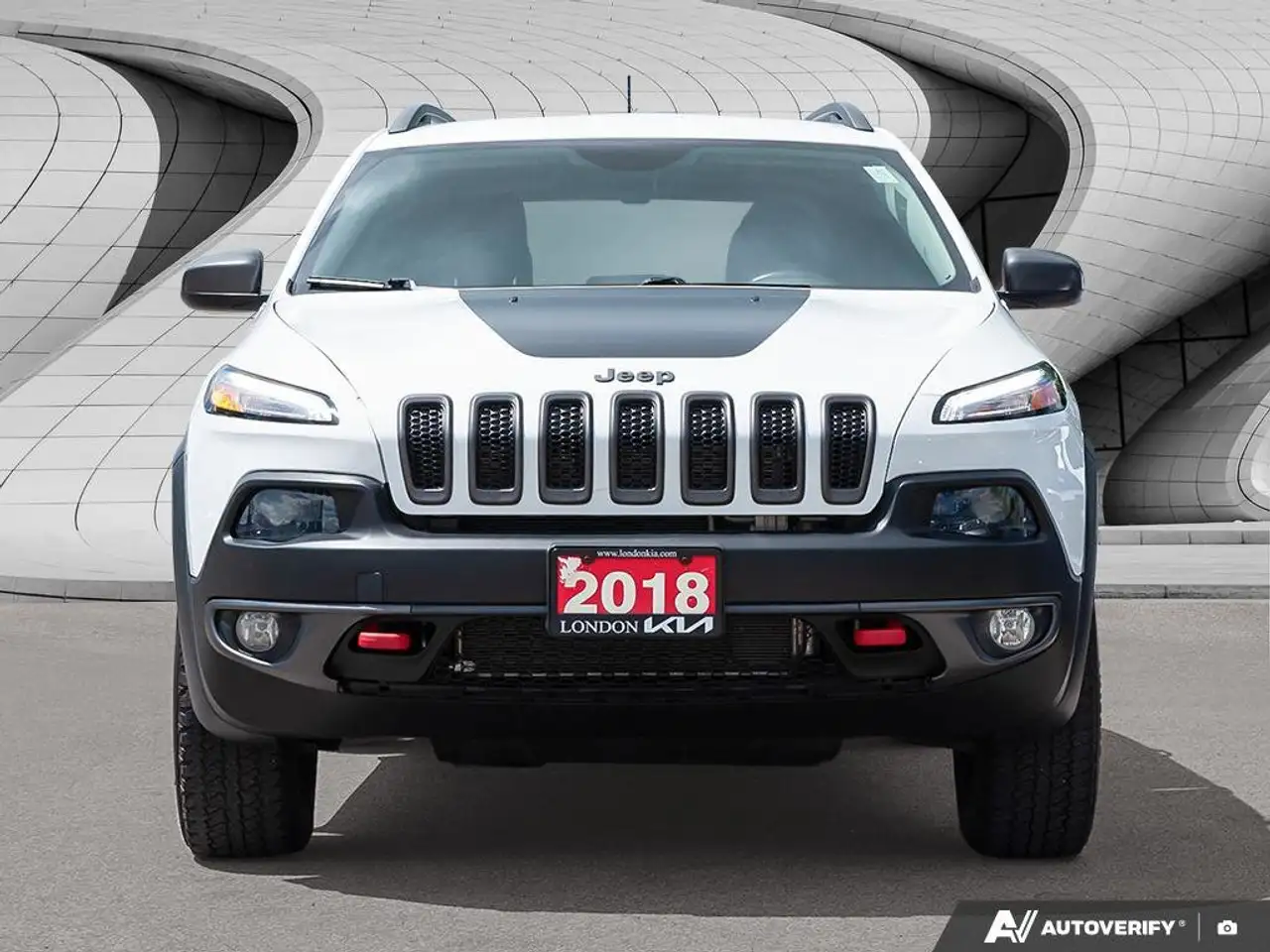 Jeep Cherokee photo Jeep Cherokee