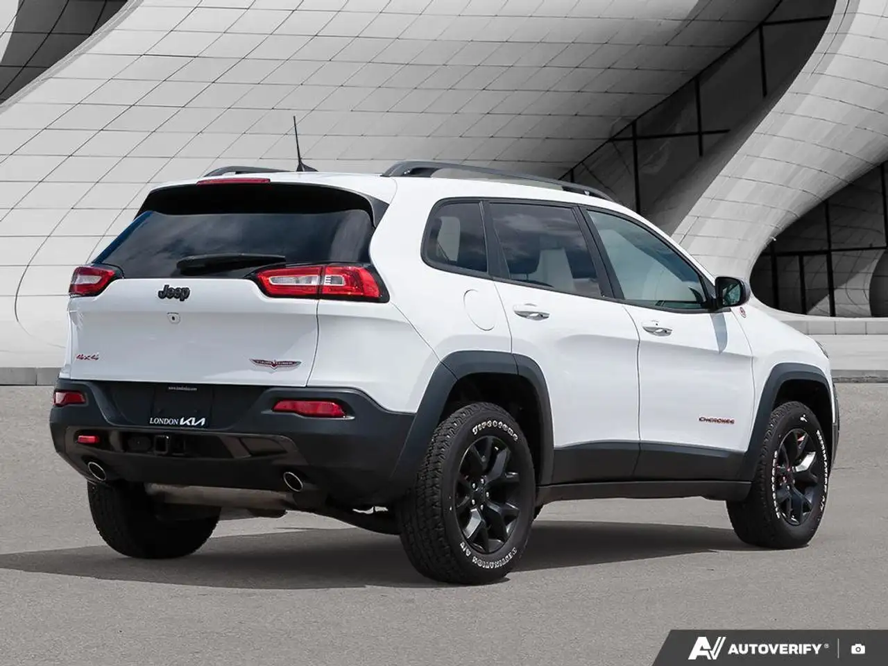 Jeep Cherokee photo Jeep Cherokee