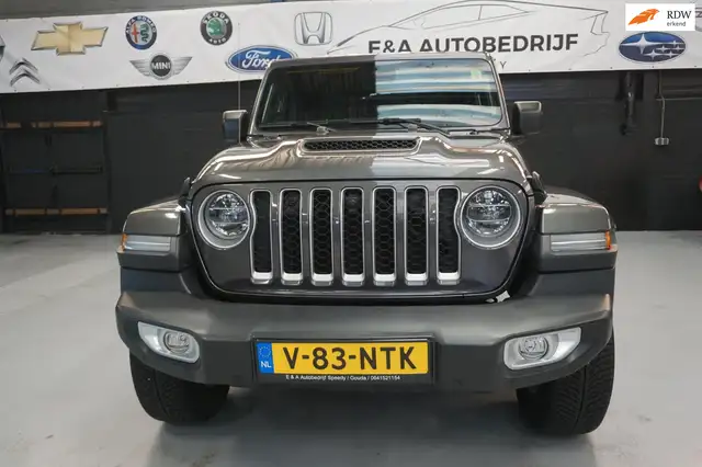 Jeep Gladiator 3.0 V6 GRIJS KENTEKEN CABRIO /CAMERA / NAVI